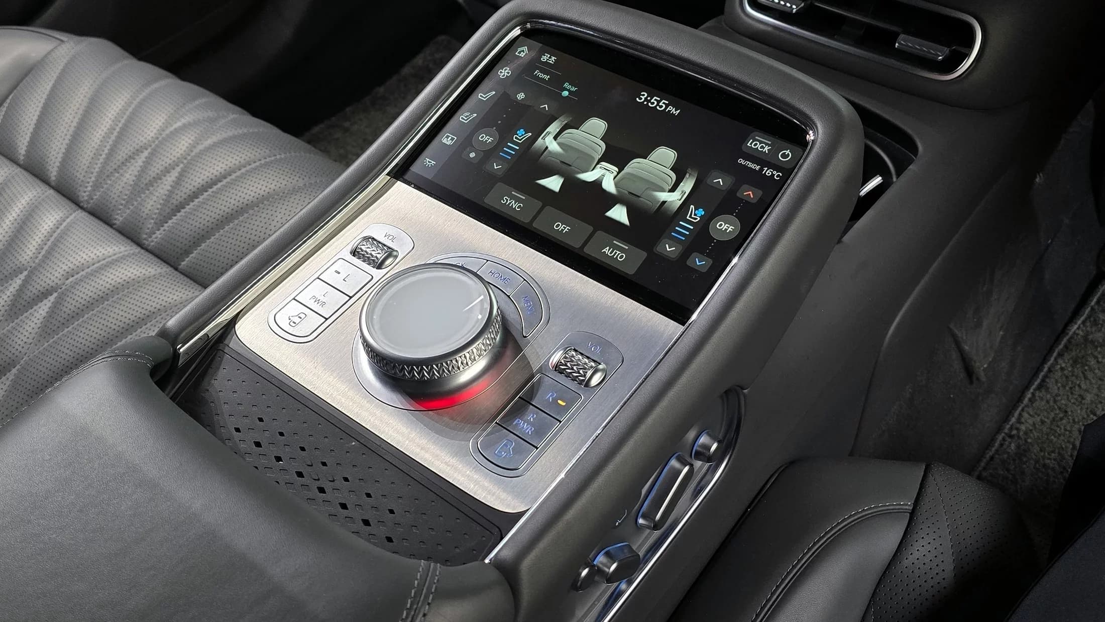 Genesis G90 Gasoline 3.5 Turbo AWD, 2022 г. 78661 км. — фото 20