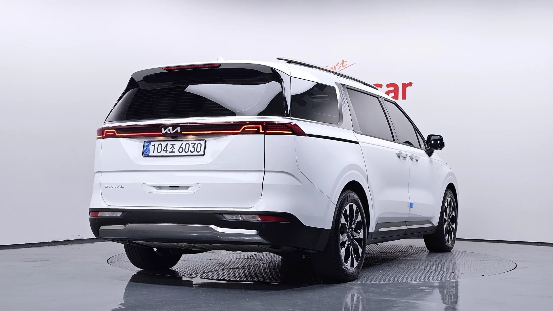 Kia Carnival Gasoline 9-Seater Noblesse, 2022 г. 63128 км. — фото 2