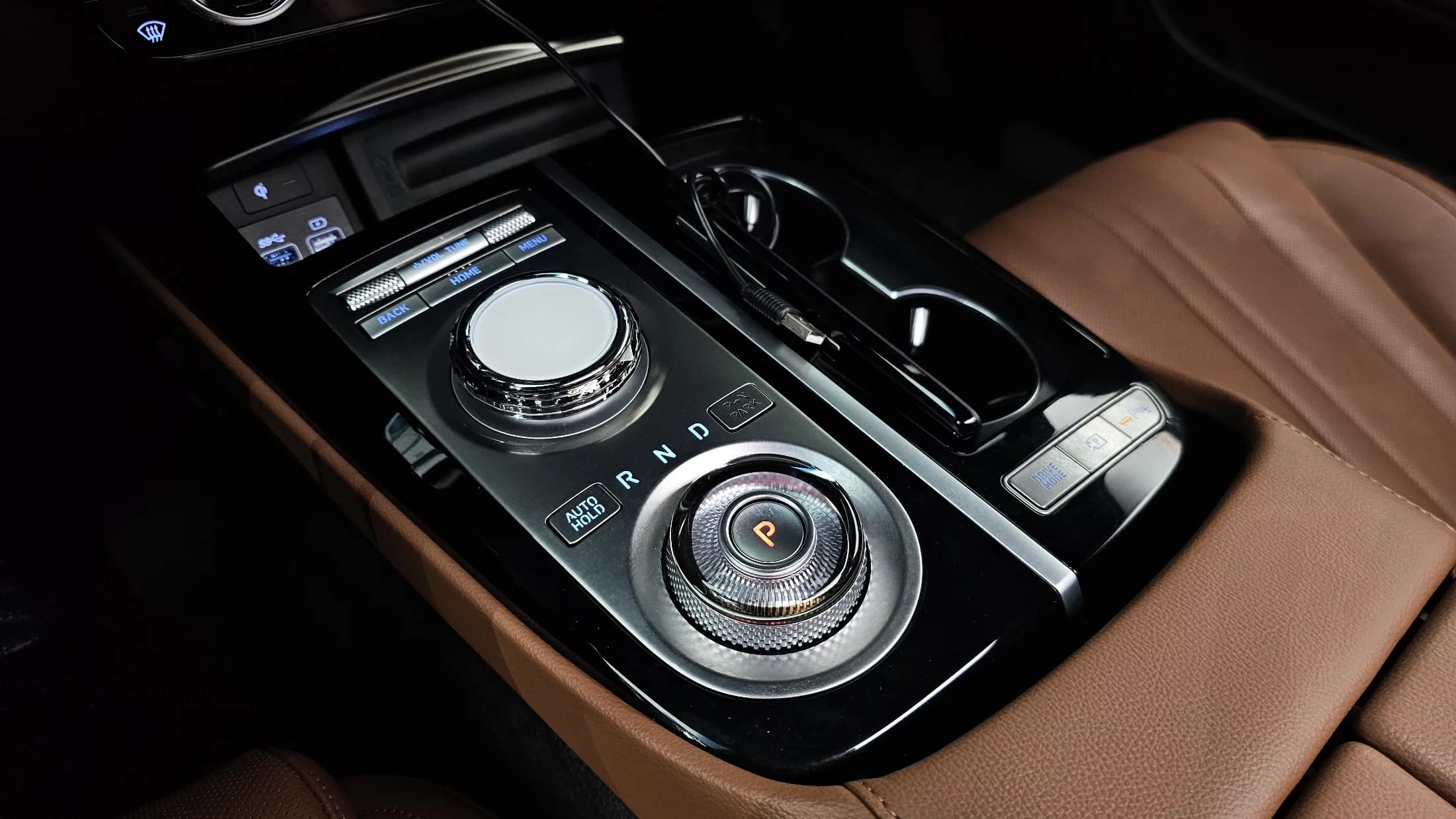 Genesis G80 Gasoline 2.5 Turbo 2WD, 2023 г. 22266 км. — фото 9
