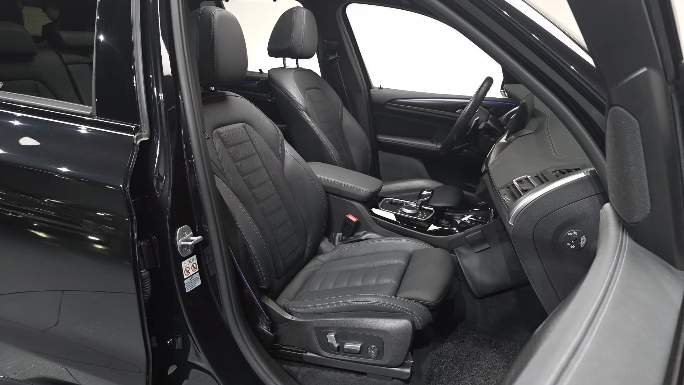 BMW X3 xDrive 20i M Sports Pro, 2023 г. 77622 км. — фото 9
