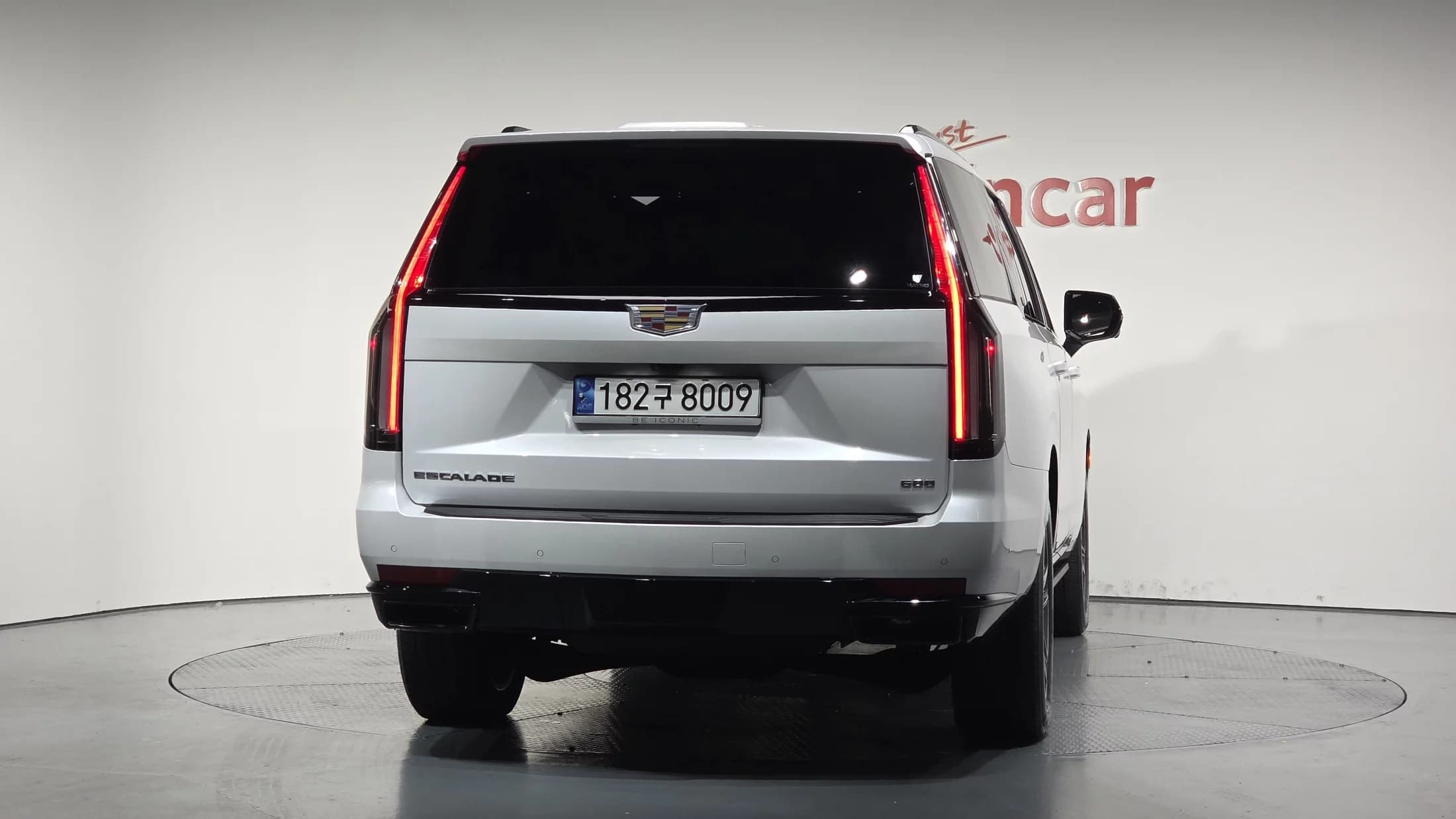Cadillac Escalade 6.2 ESV ESV Sports Platinum, 2023 г. 26580 км. — фото 3