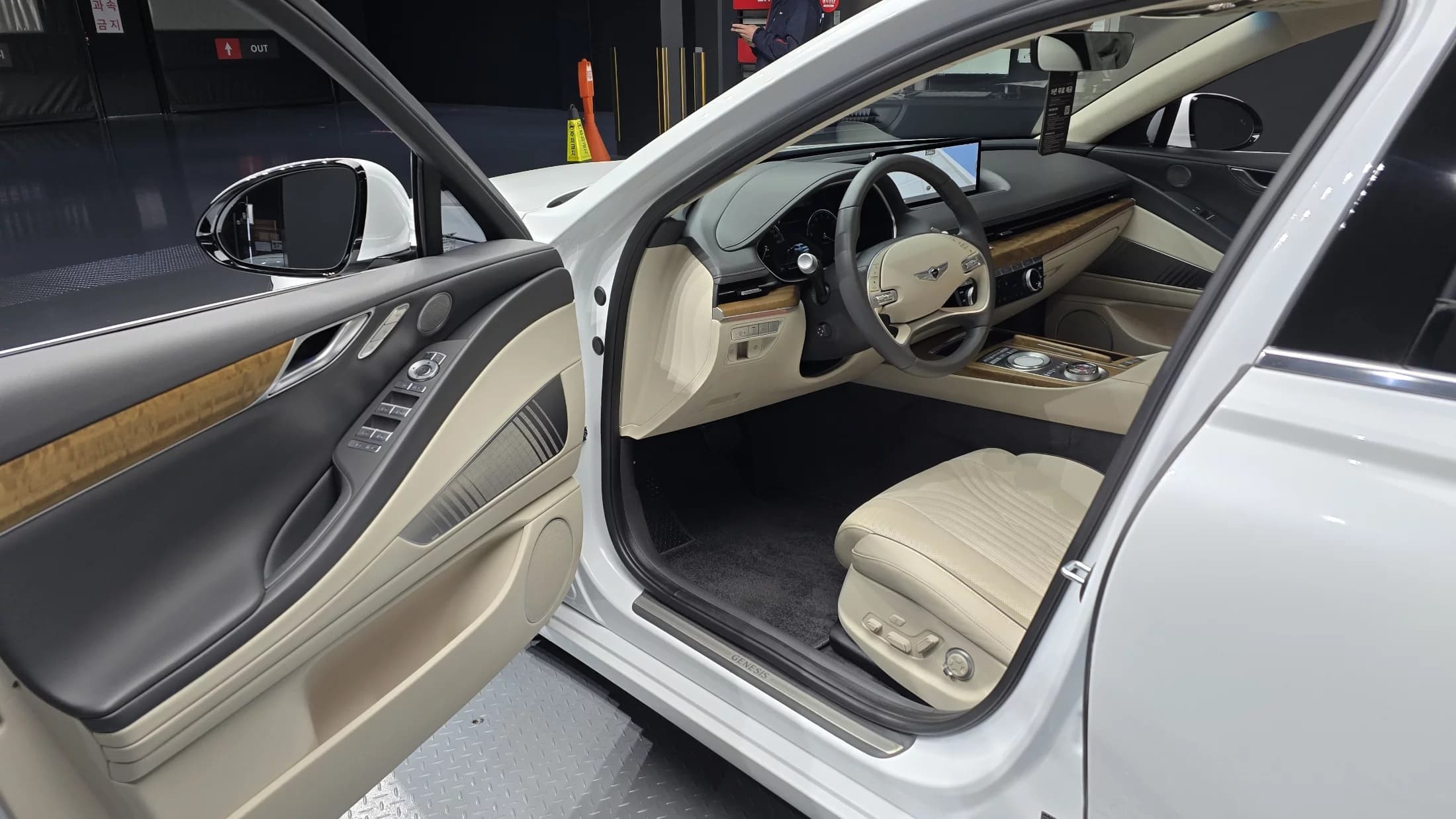 Genesis G80 Gasoline 2.5 Turbo AWD, 2021 г. 20862 км. — фото 11