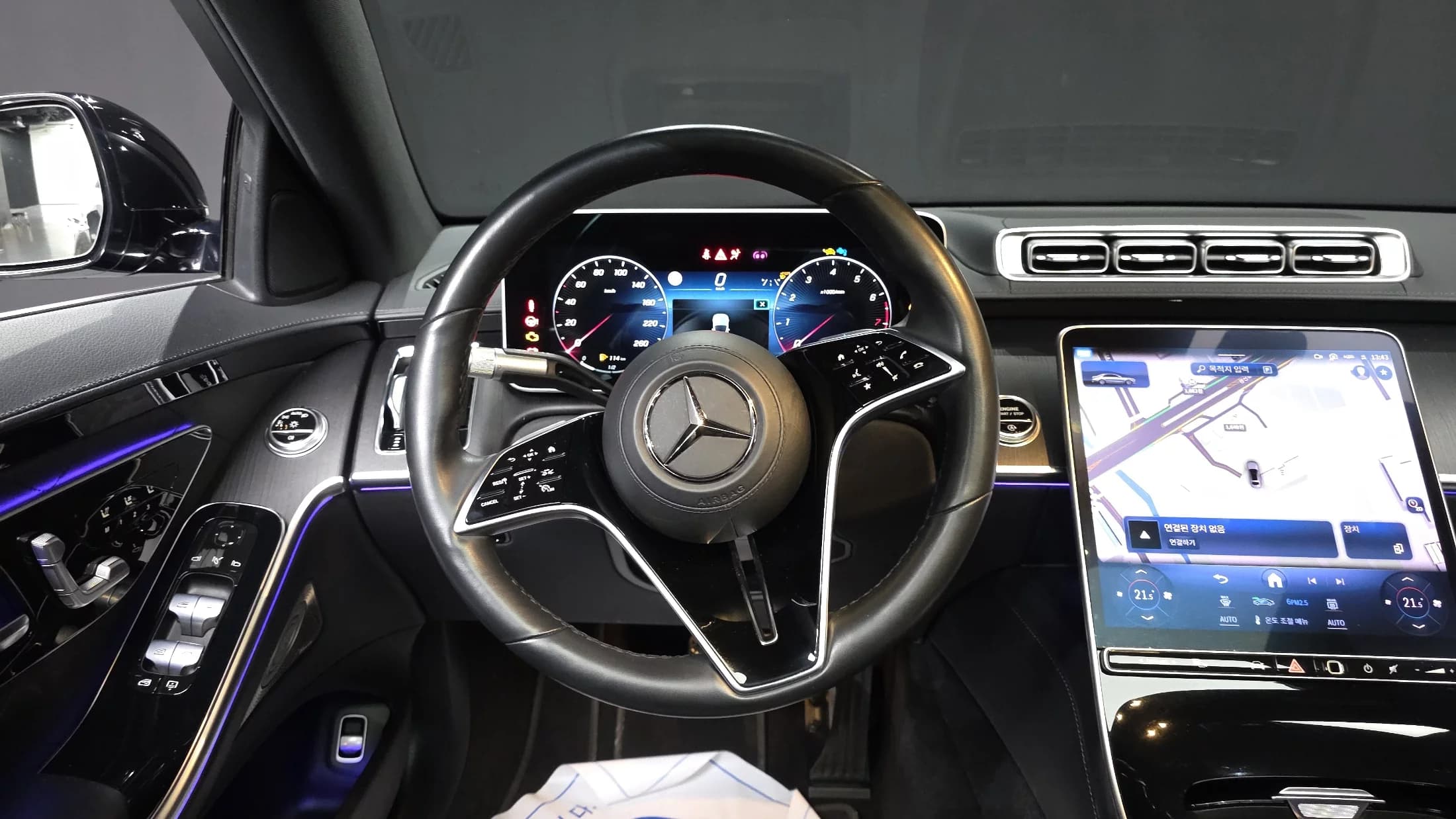 Mercedes-Benz S-Class S450L 4MATIC, 2023 г. 57004 км. — фото 13