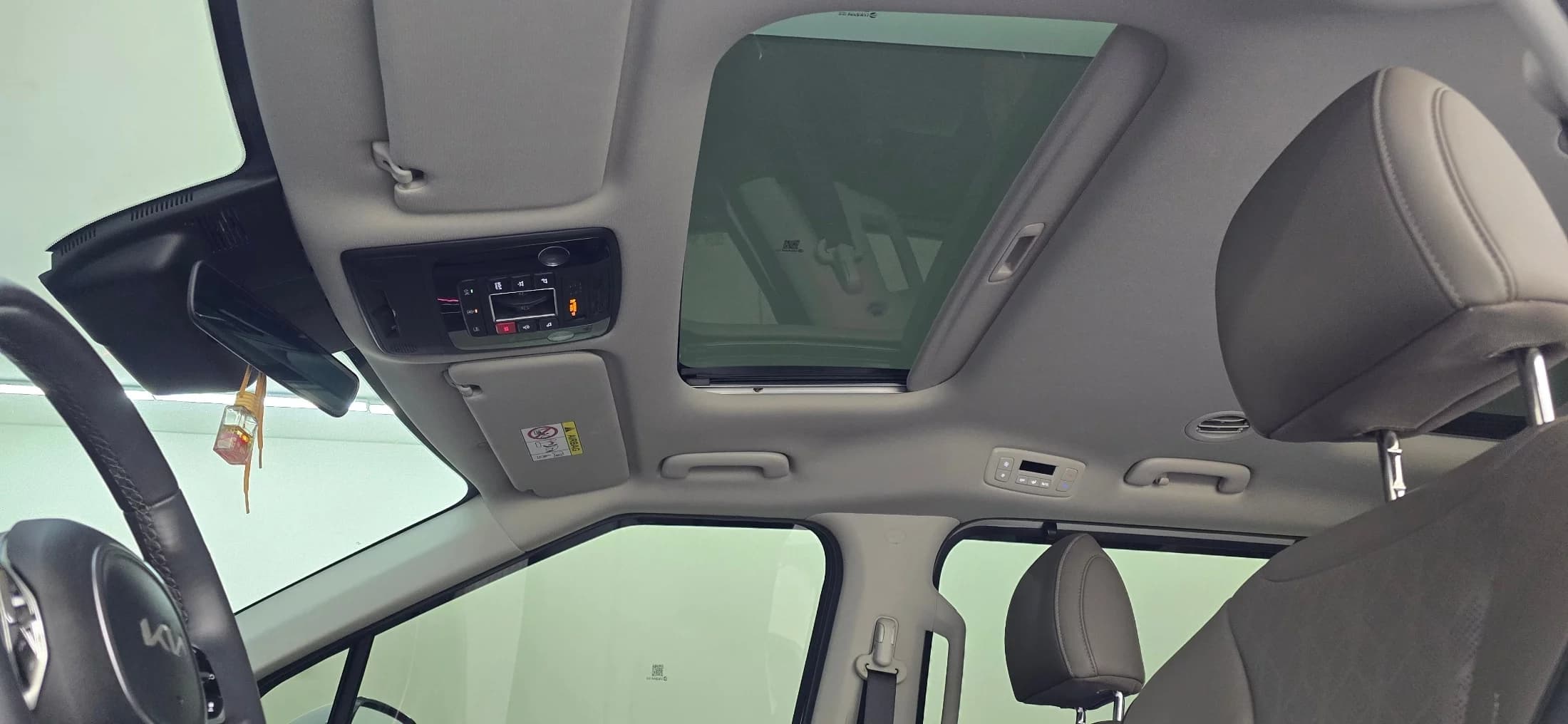 Kia Carnival 9-Seater Noblesse, 2024 г. 32062 км. — фото 10