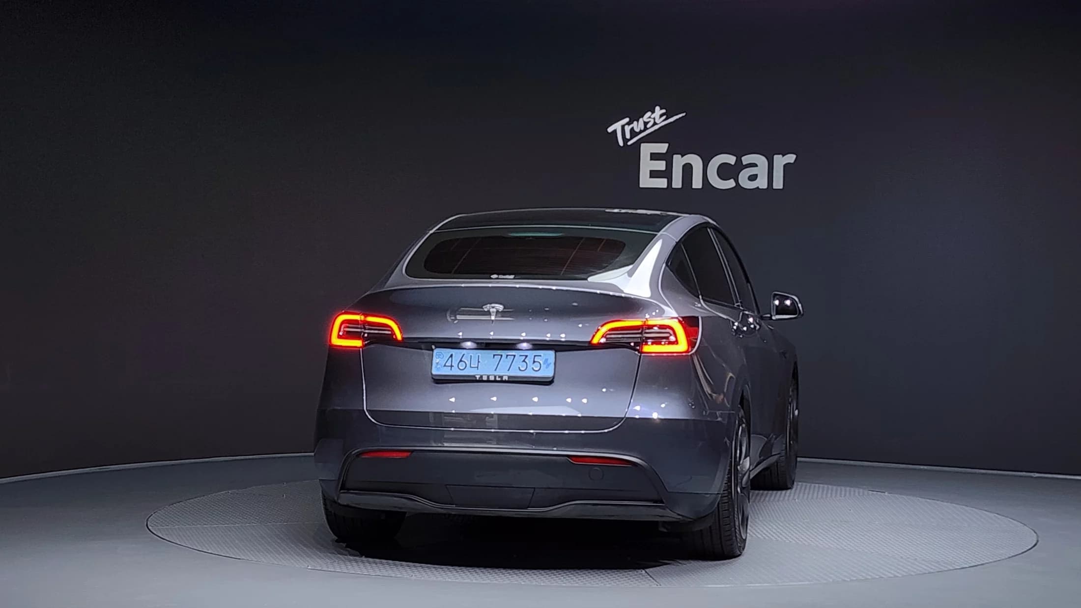 Tesla Model Y RWD, электромобиль, 2024 г. 16851 км. — фото 4