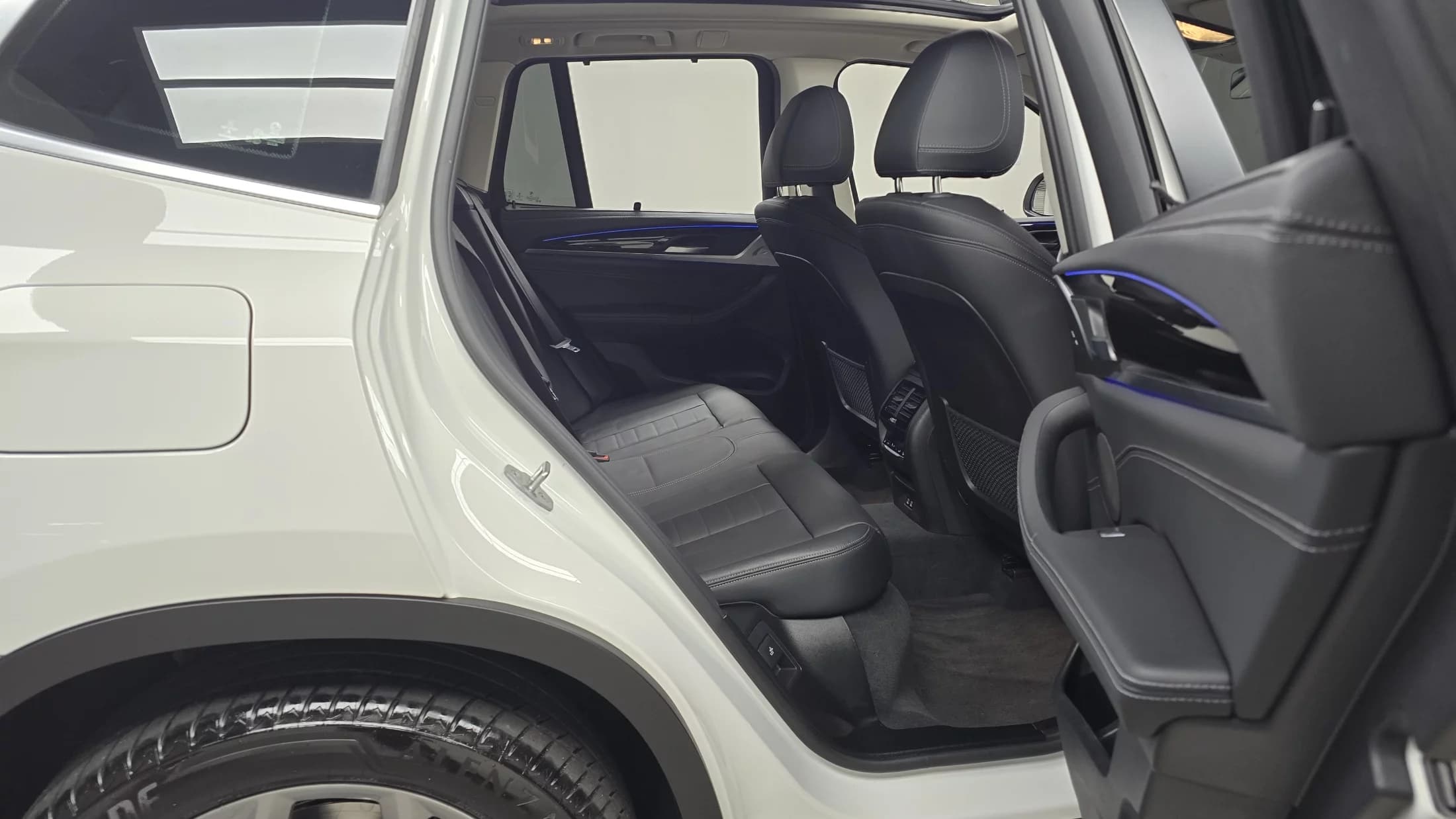 BMW X3 xDrive 20i, 2023 г. 24372 км. — фото 12
