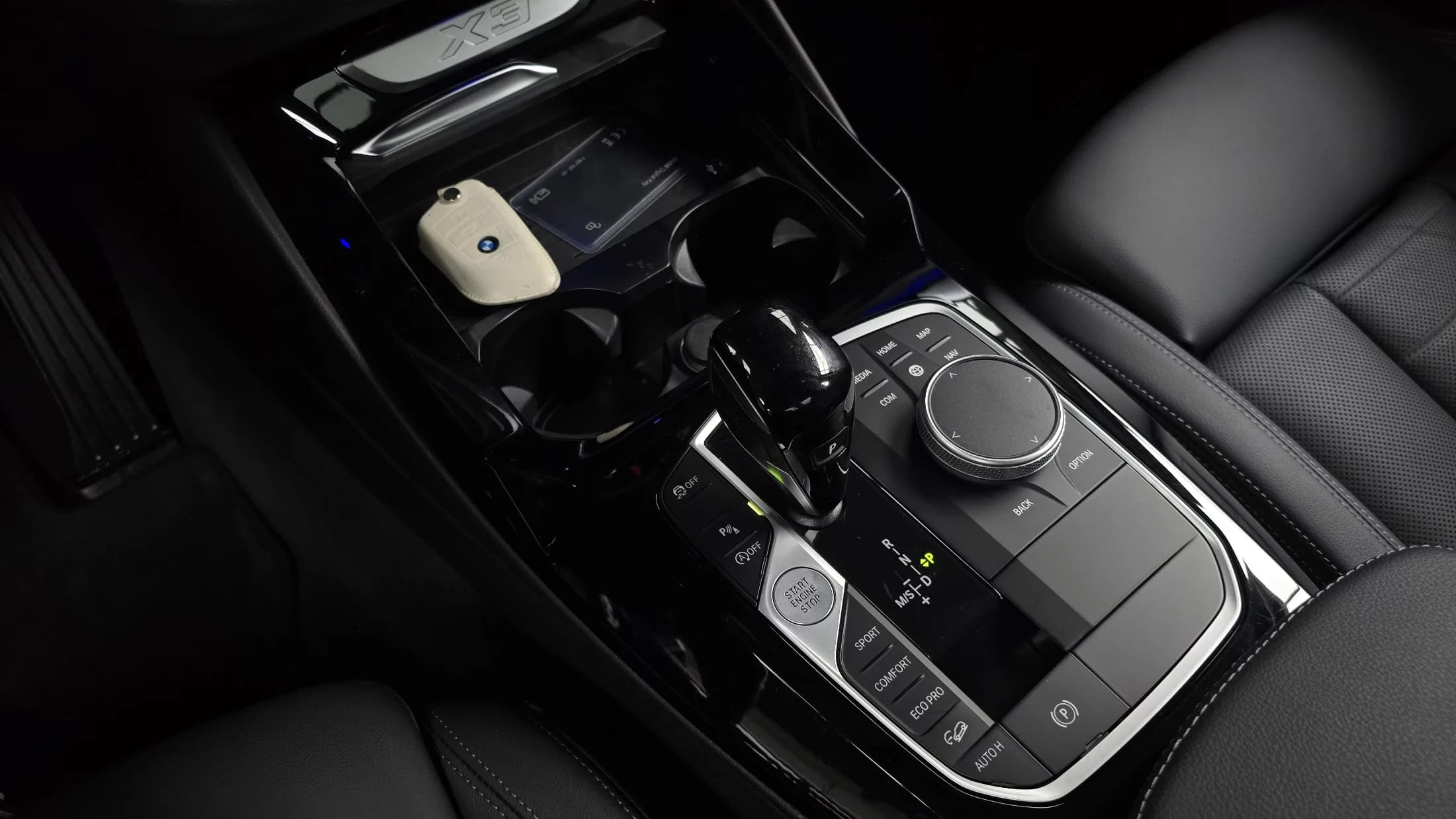 BMW X3 xDrive 20i, 2023 г. 24372 км. — фото 9
