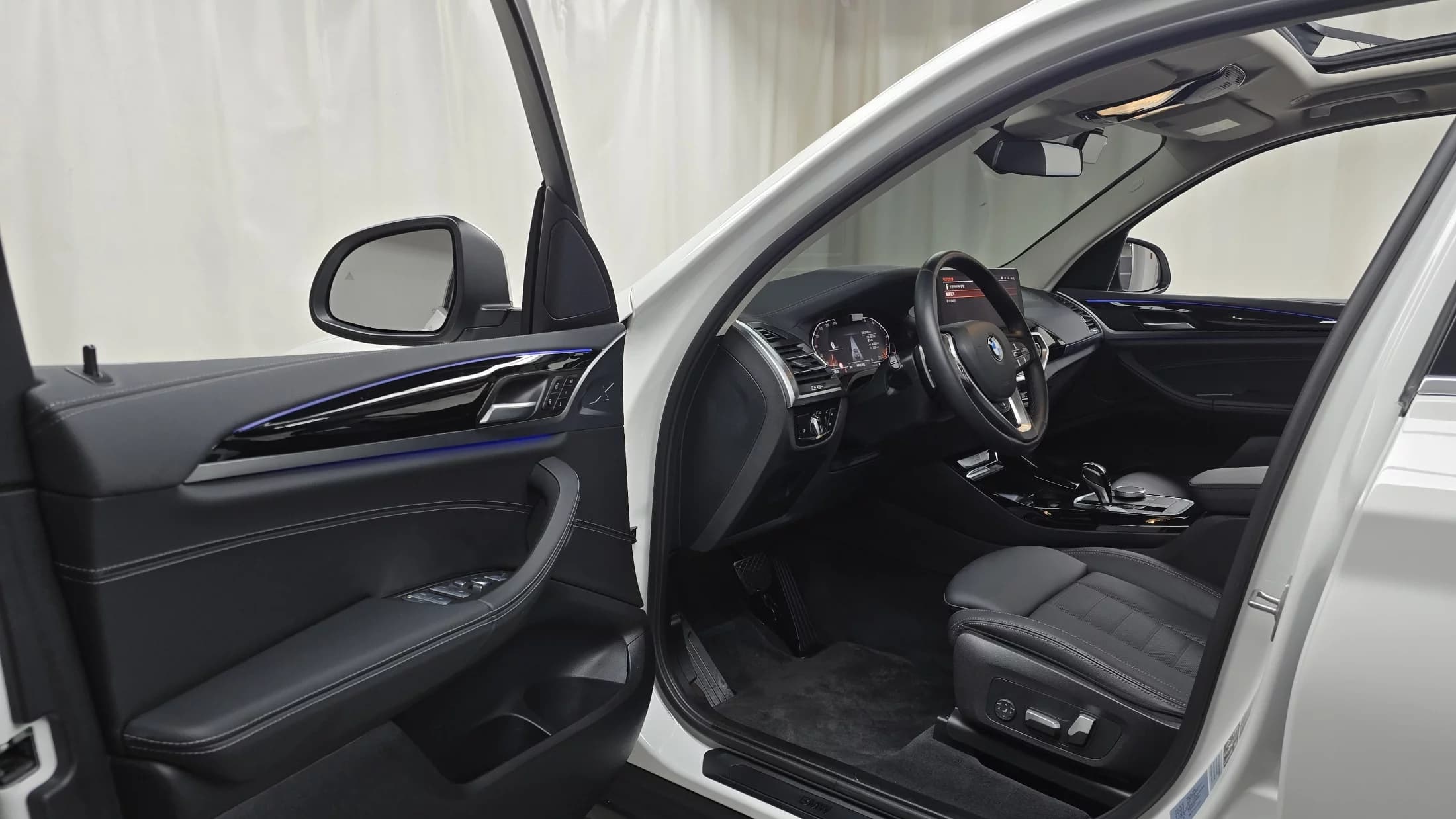 BMW X3 xDrive 20i, 2023 г. 24372 км. — фото 10