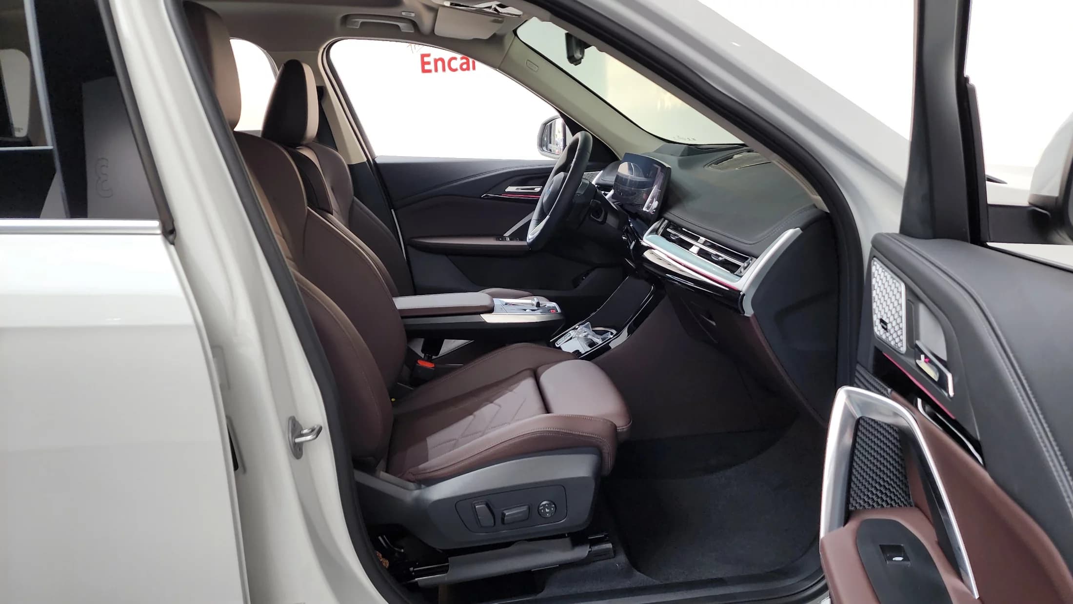 BMW X1 xDrive 20i xLine, 2024 г. 6125 км. — фото 11