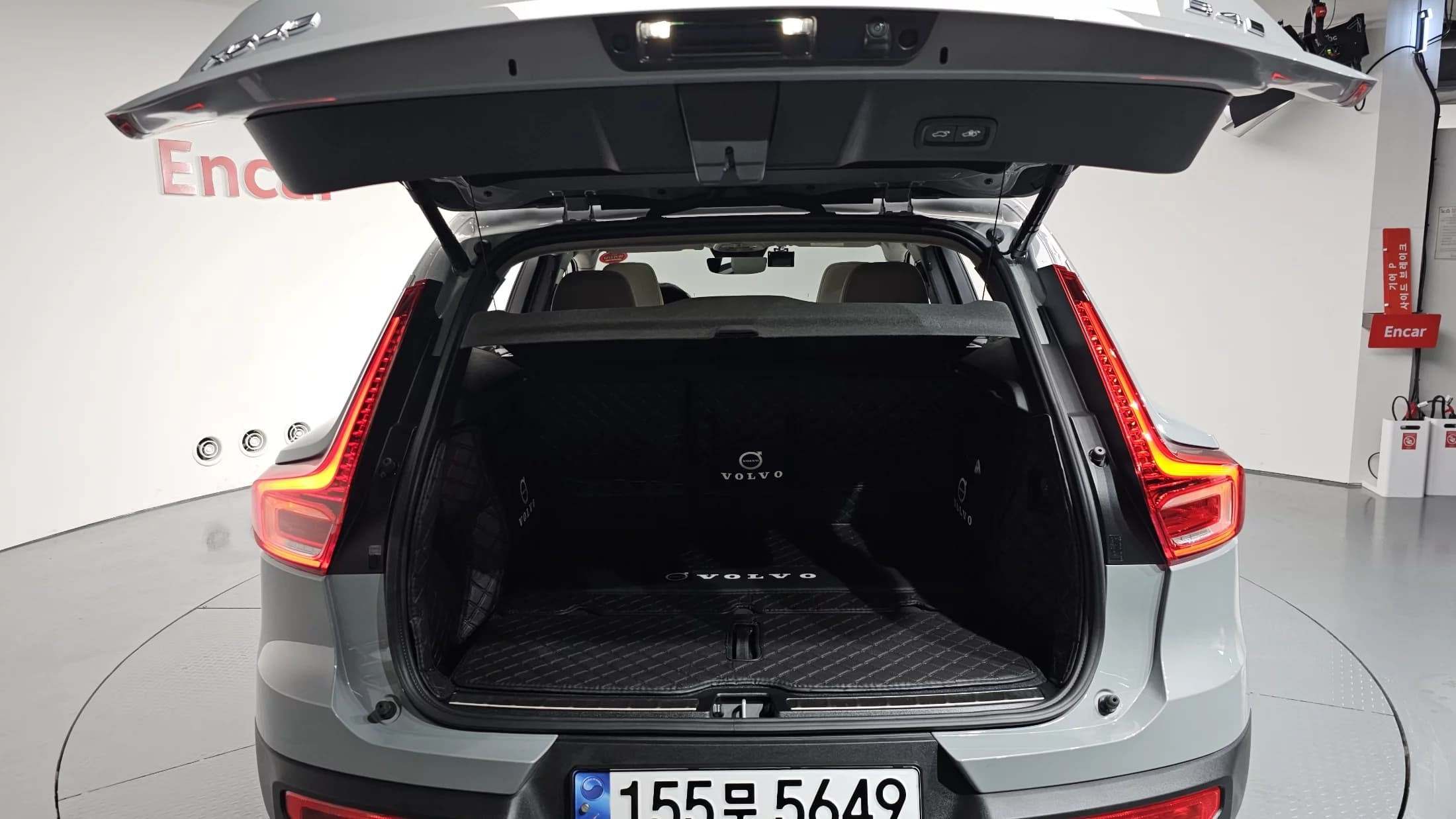 Volvo XC40 B4 Ultra Bright, 2024 г. 7908 км. — фото 20