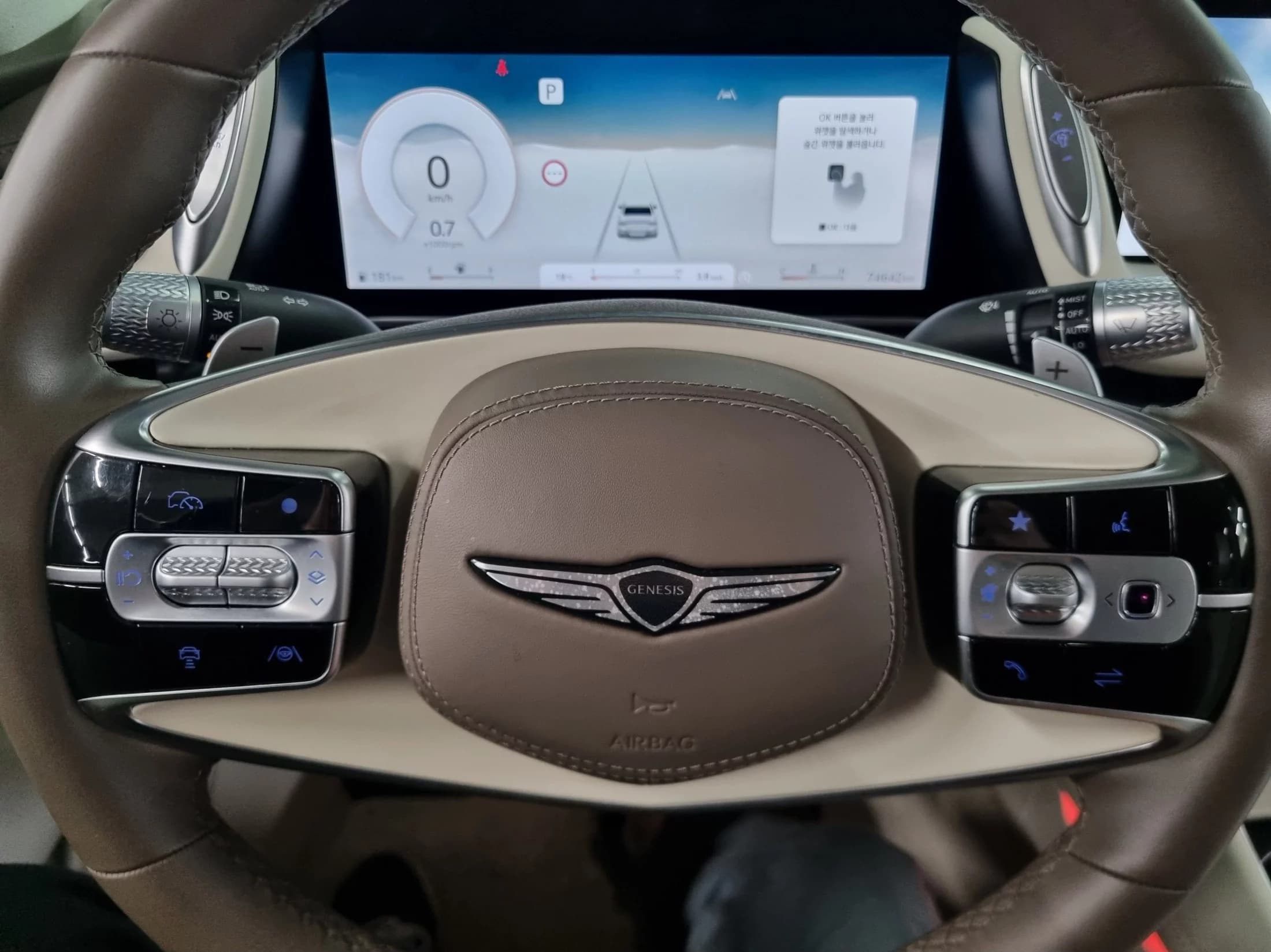Genesis G90 Gasoline 3.5 Turbo AWD, 2022 г. 74726 км. — фото 13