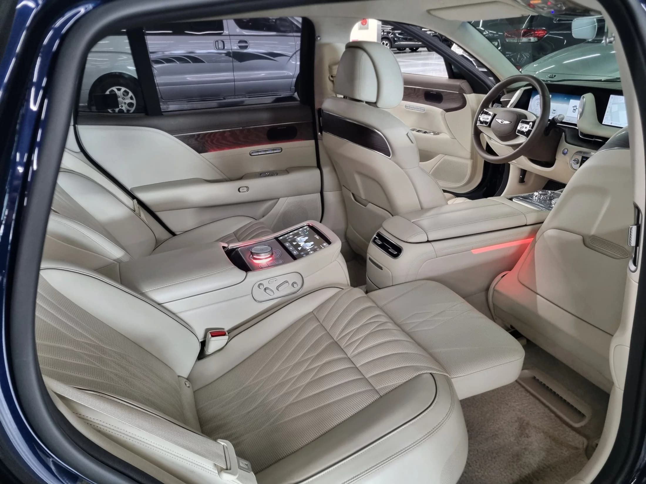 Genesis G90 Gasoline 3.5 Turbo AWD, 2022 г. 74726 км. — фото 7