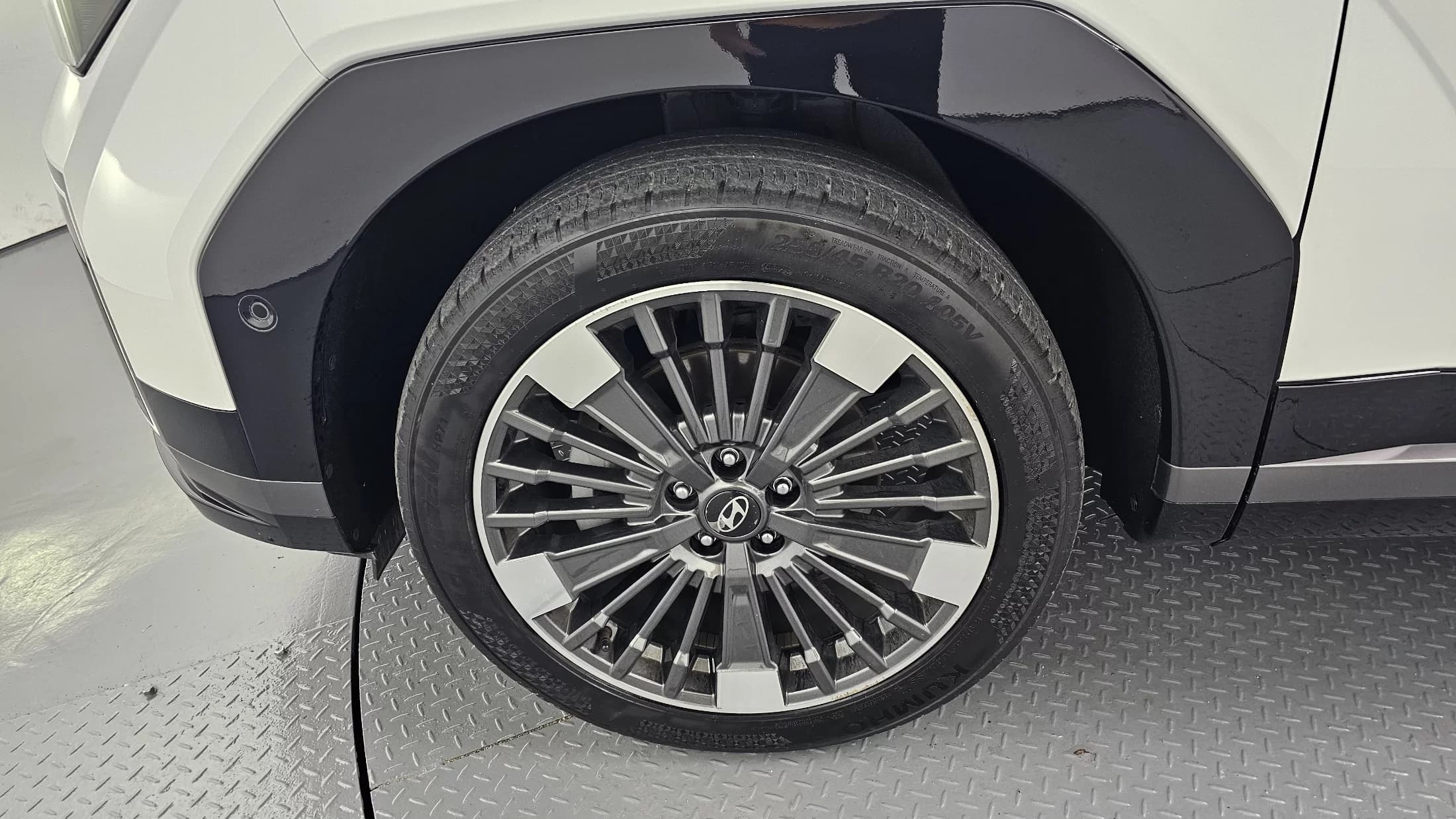 Hyundai Santa Fe HEV 1.6 4WD Calligraphy, гибрид, 2023 г. 29816 км. — фото 5