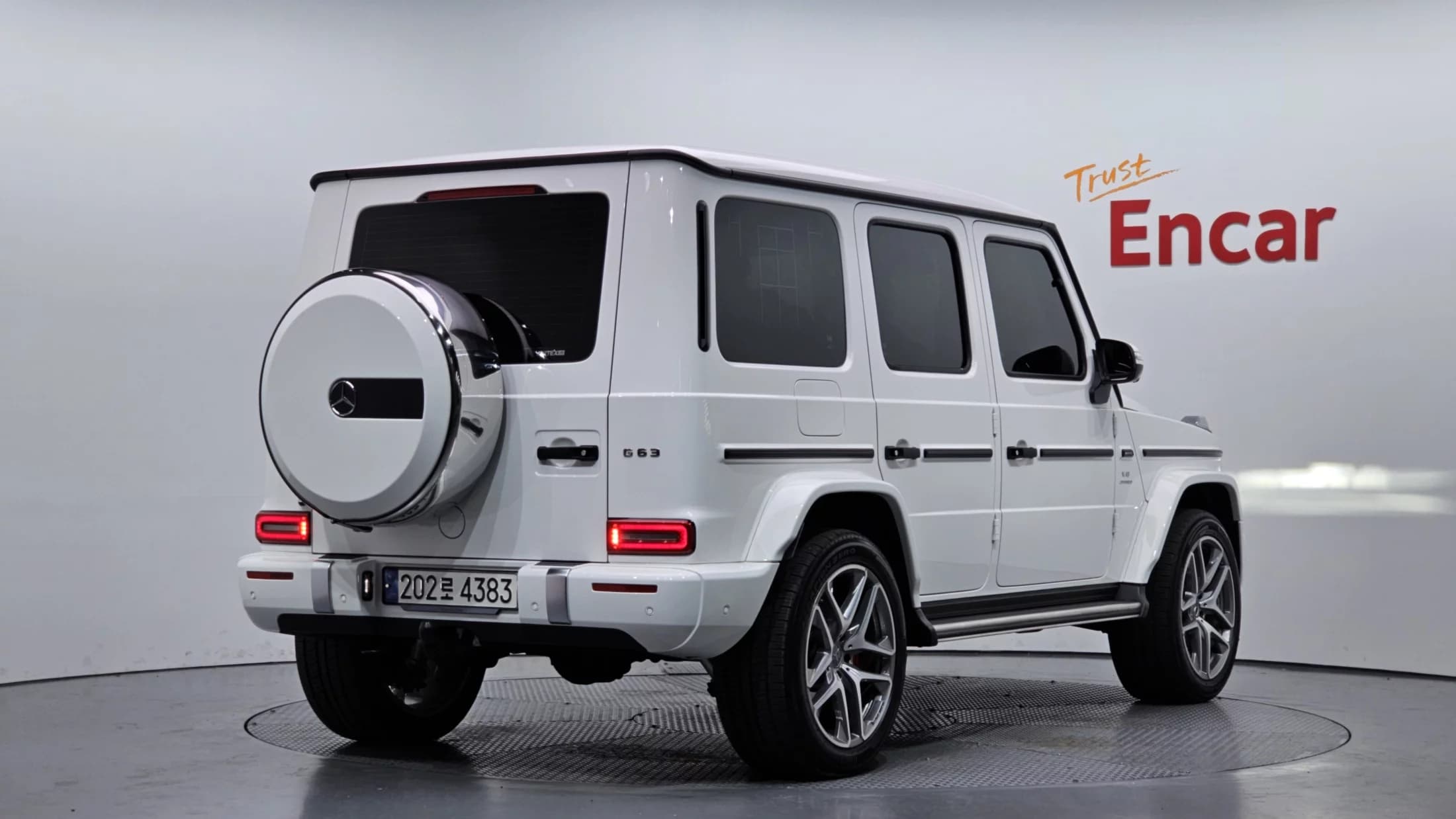 Mercedes-Benz G-Class AMG G63, 2024 г. 13420 км. — фото 2