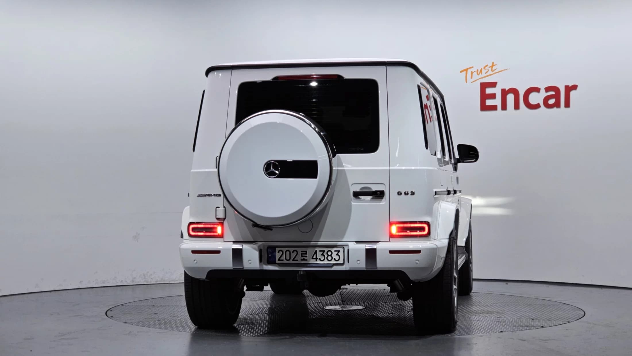 Mercedes-Benz G-Class AMG G63, 2024 г. 13420 км. — фото 4