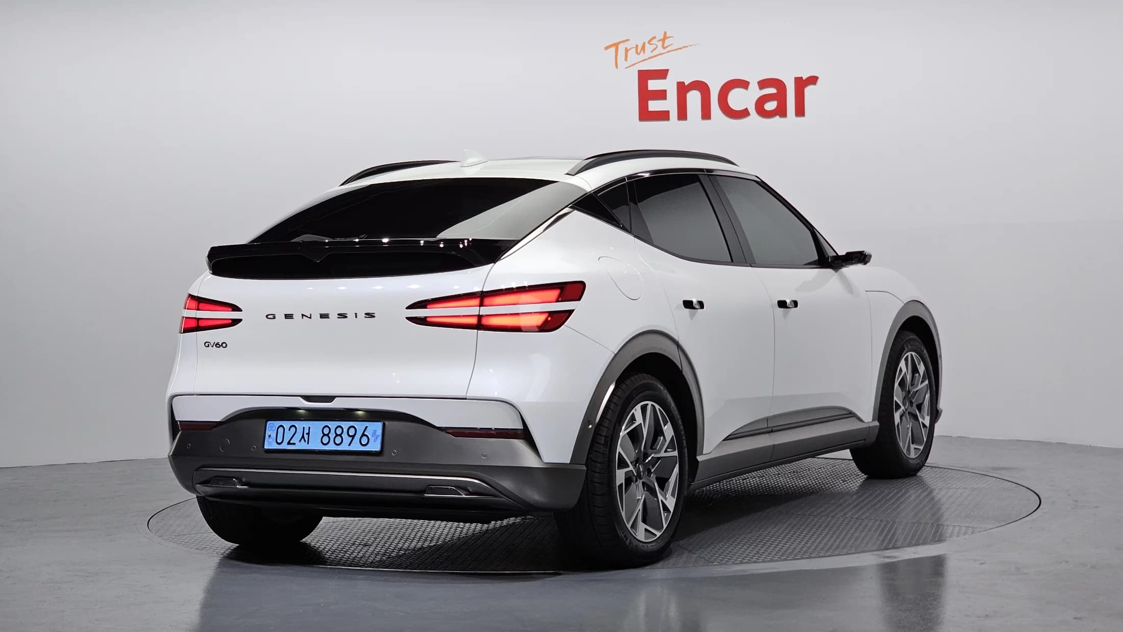 Genesis GV60 Standard AWD, электромобиль, 2025 г. 7150 км. — фото 2