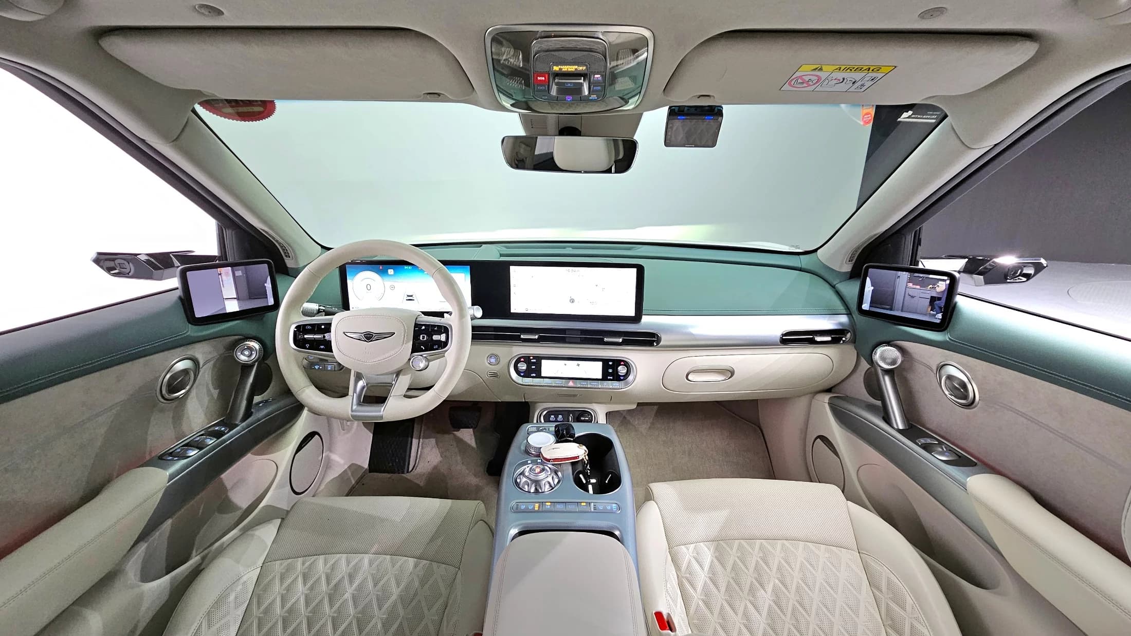Genesis GV60 Standard AWD, электромобиль, 2025 г. 7150 км. — фото 7