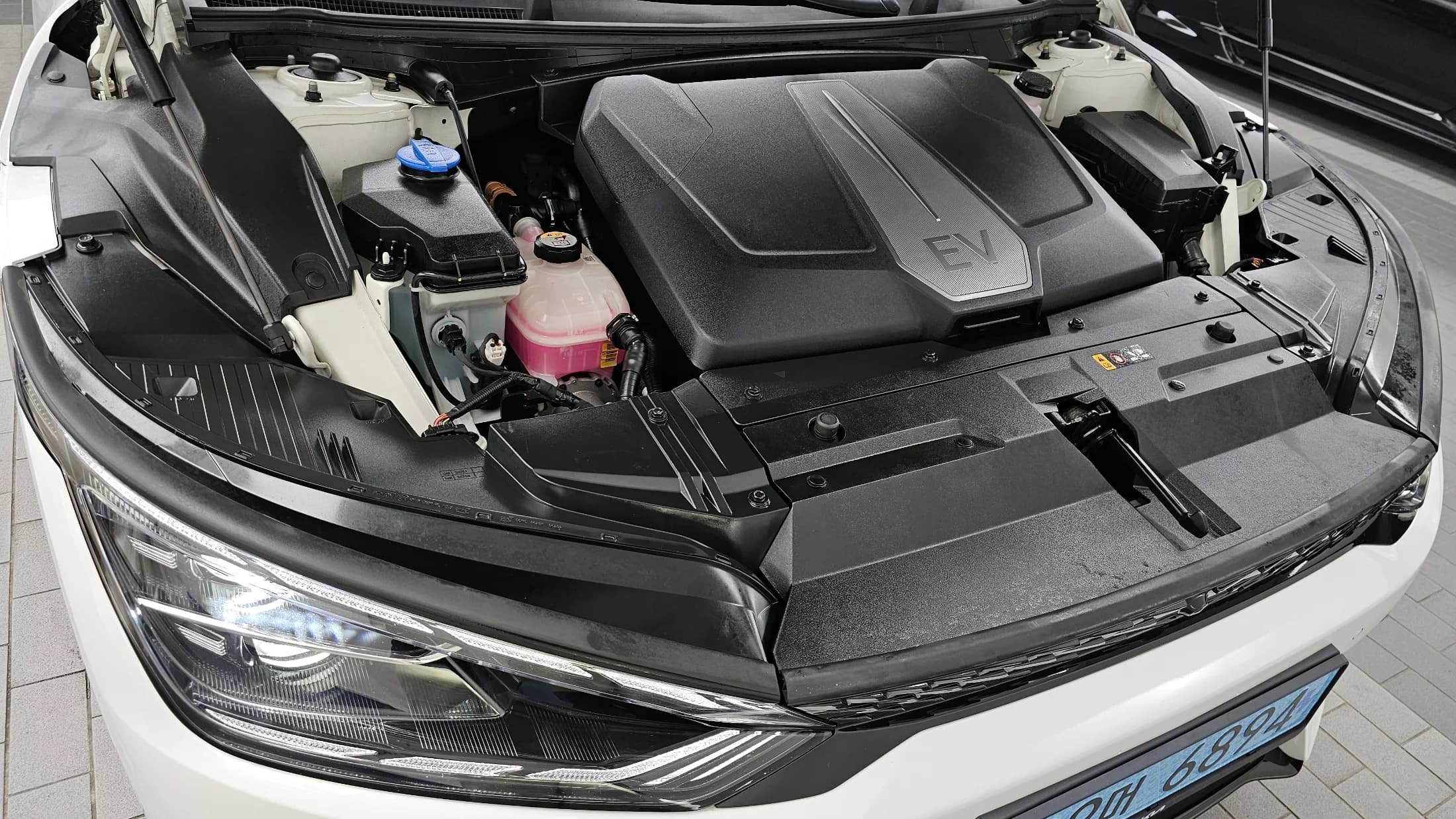 Kia EV6 Long Range GT Line, электромобиль, 2021 г. 81195 км. — фото 6