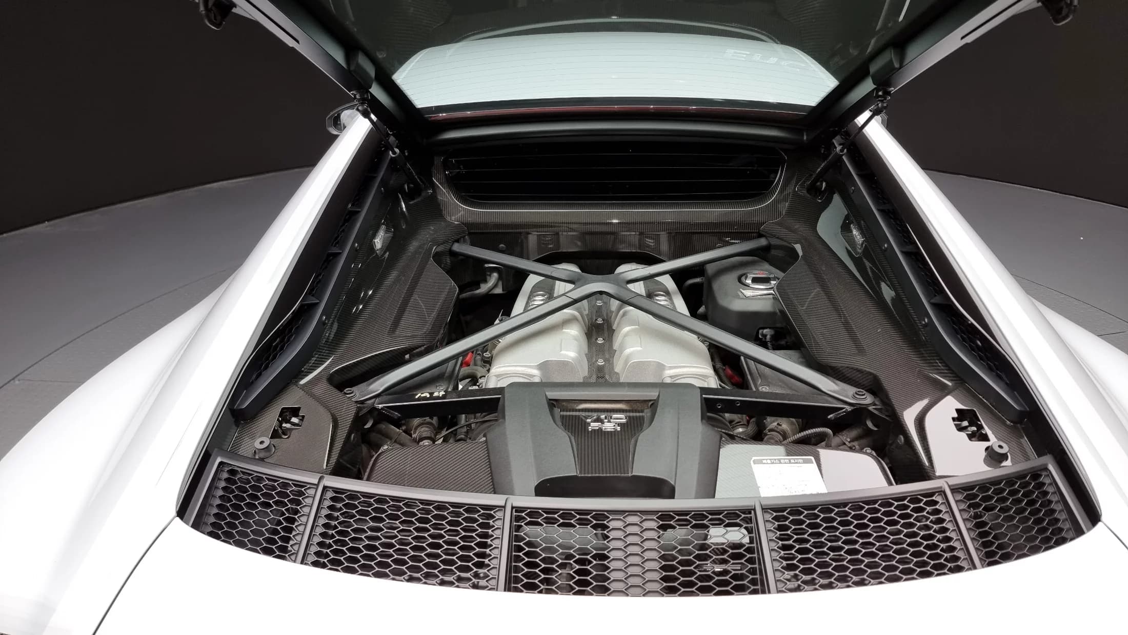 Audi R8 5.2 V10 Performance Coupe, 2021 г. 27114 км. — фото 6