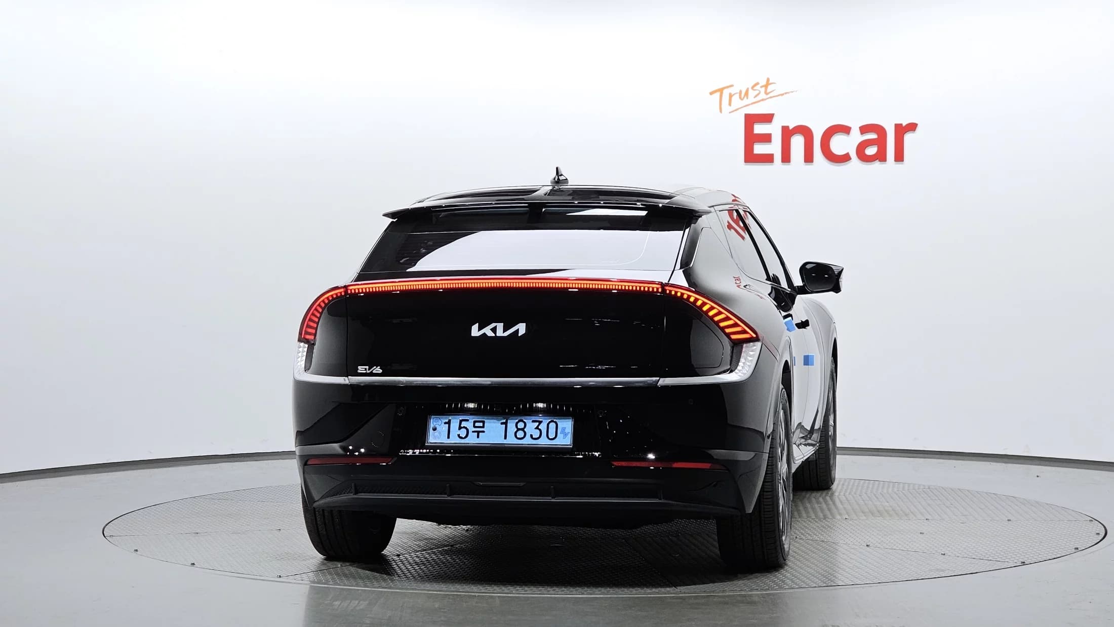 Kia EV6 Long Range Earth, электромобиль, 2022 г. 33412 км. — фото 4
