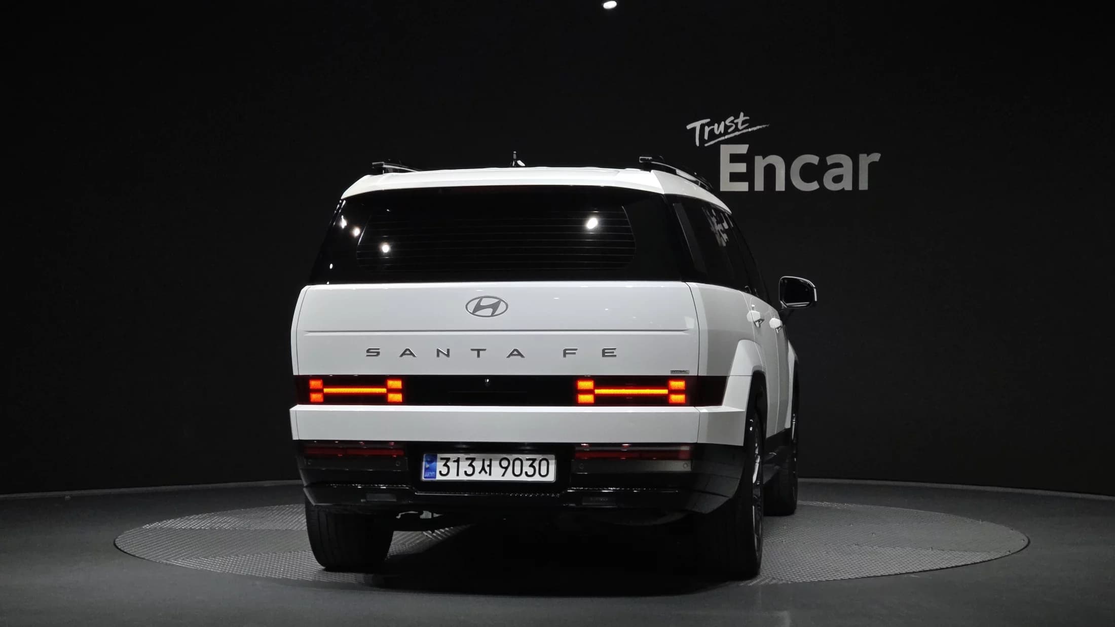 Hyundai Santa Fe HEV 1.6 4WD Calligraphy, гибрид, 2023 г. 53579 км. — фото 4