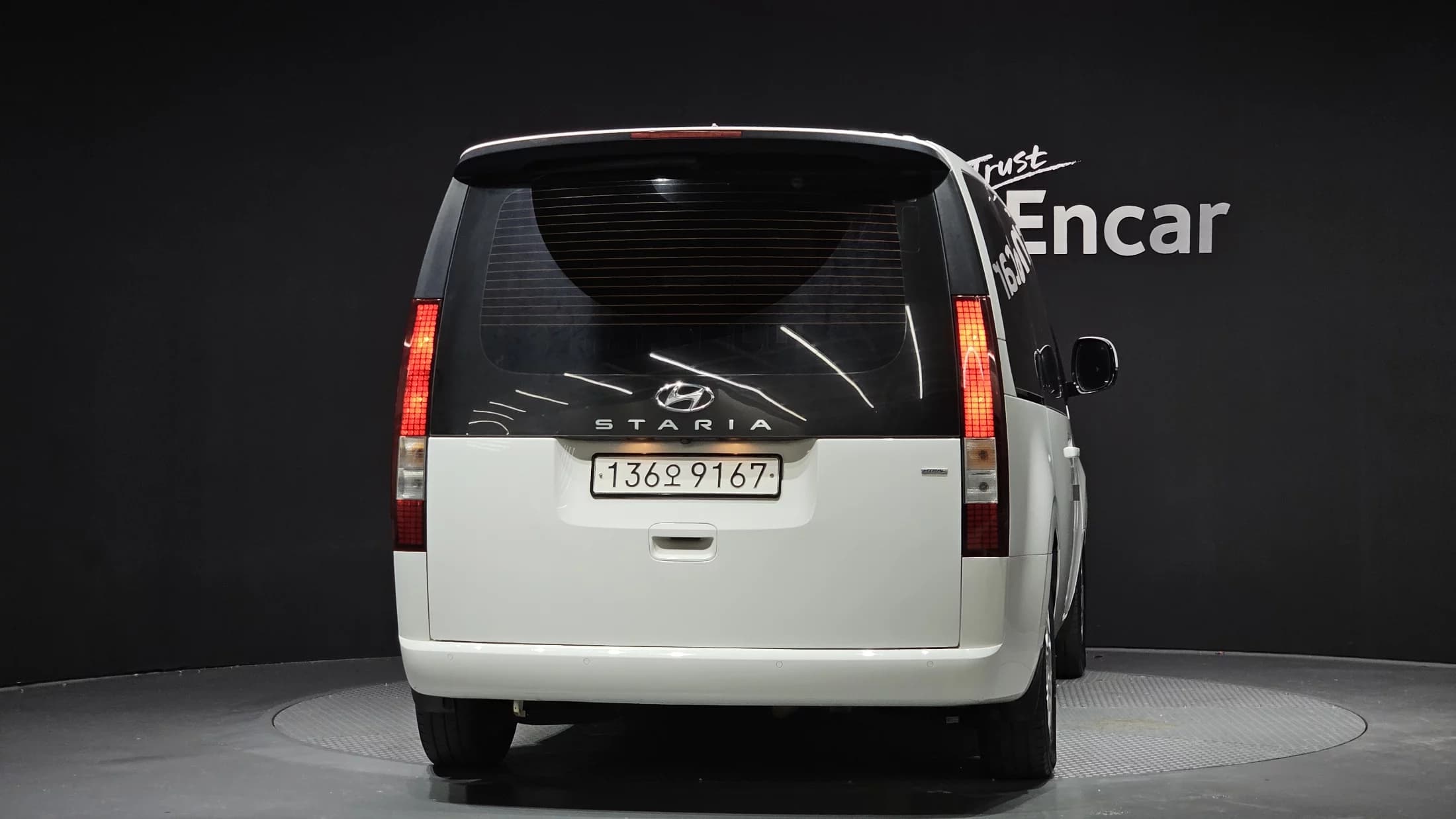 Hyundai Staria 4WD Tourer 9-Seater Modern, 2022 г. 69150 км. — фото 4