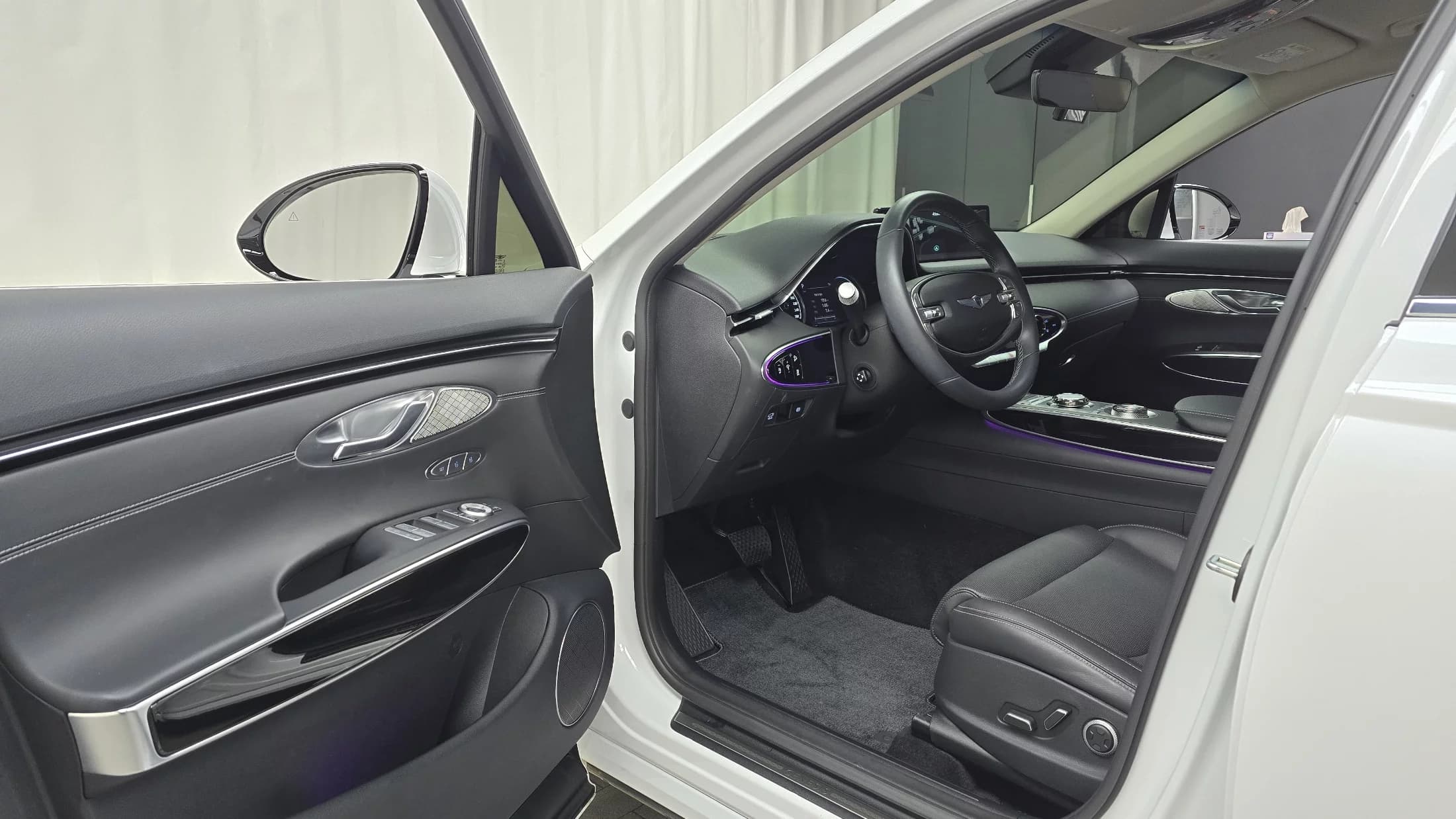 Genesis GV70 2.5T Gasoline AWD, 2022 г. 18802 км. — фото 11