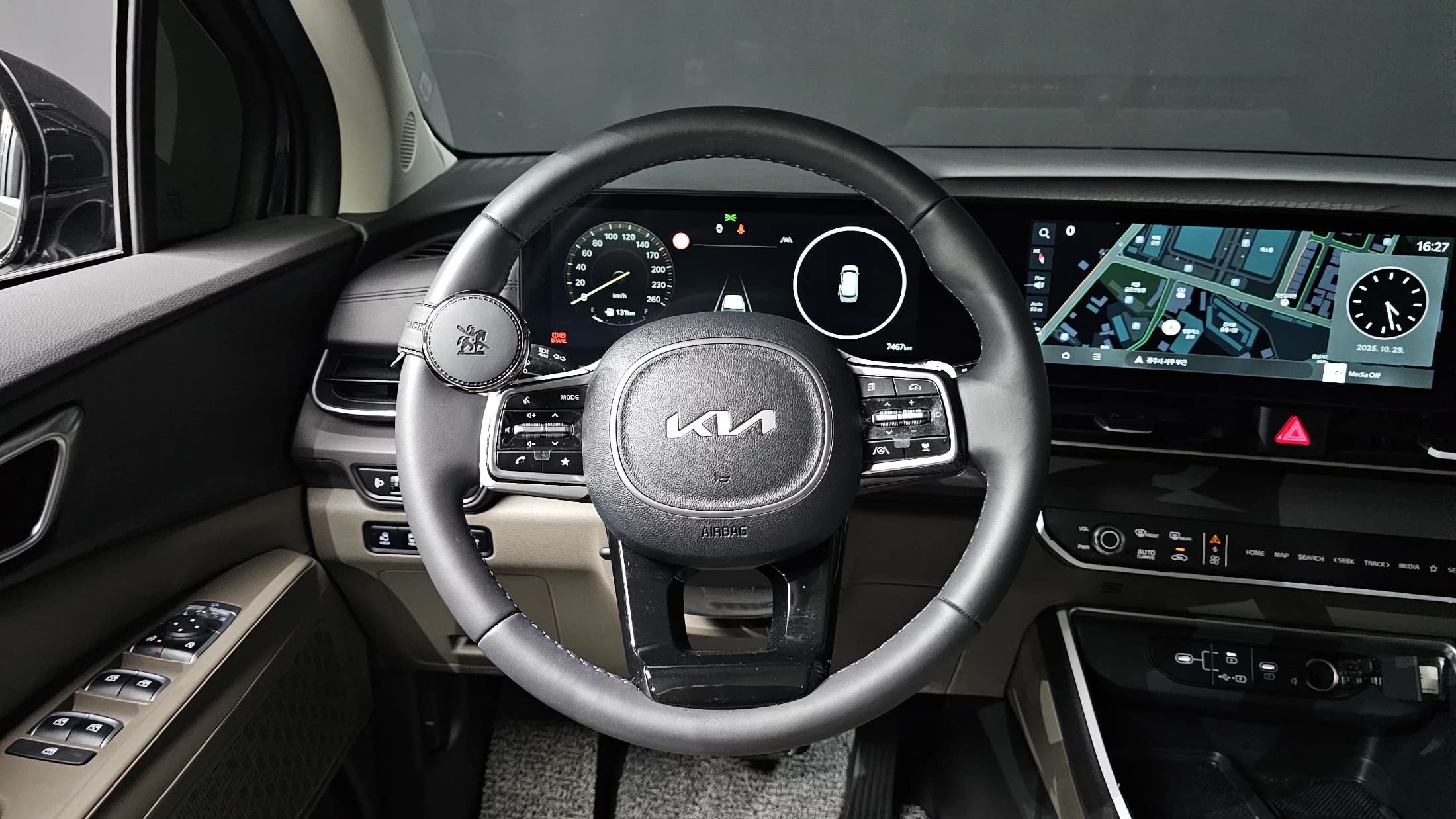 Kia Carnival Gasoline 9-Seater Noblesse, 2024 г. 7531 км. — фото 11