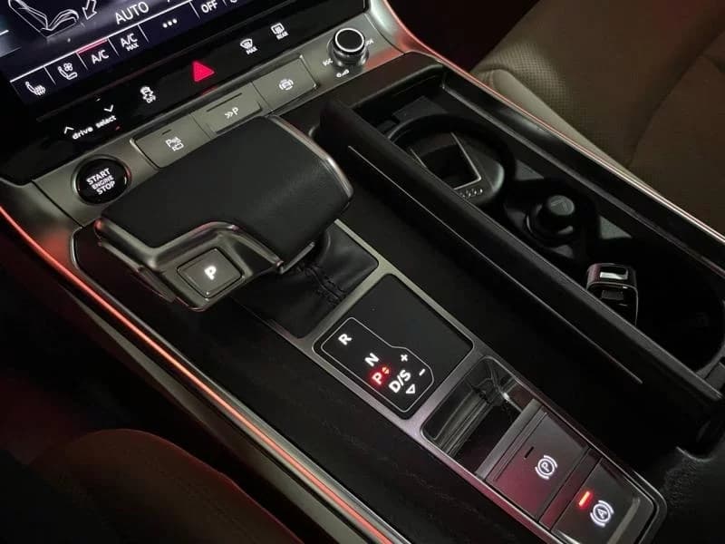 Audi A6 40 TDI Premium, 2023 г. 38707 км. — фото 9