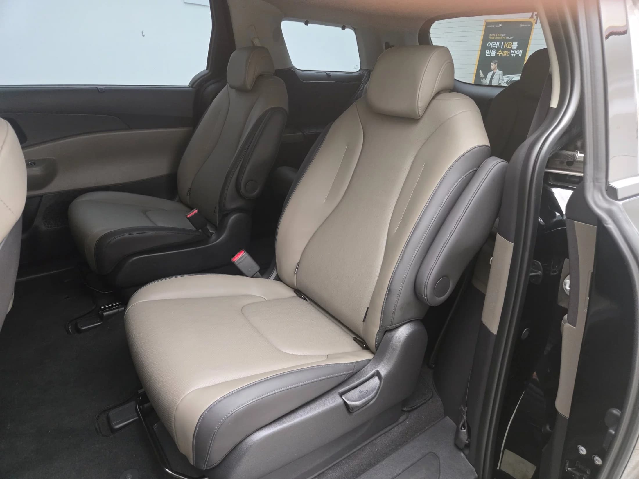 Kia Carnival 9-Seater Noblesse, 2024 г. 35066 км. — фото 12