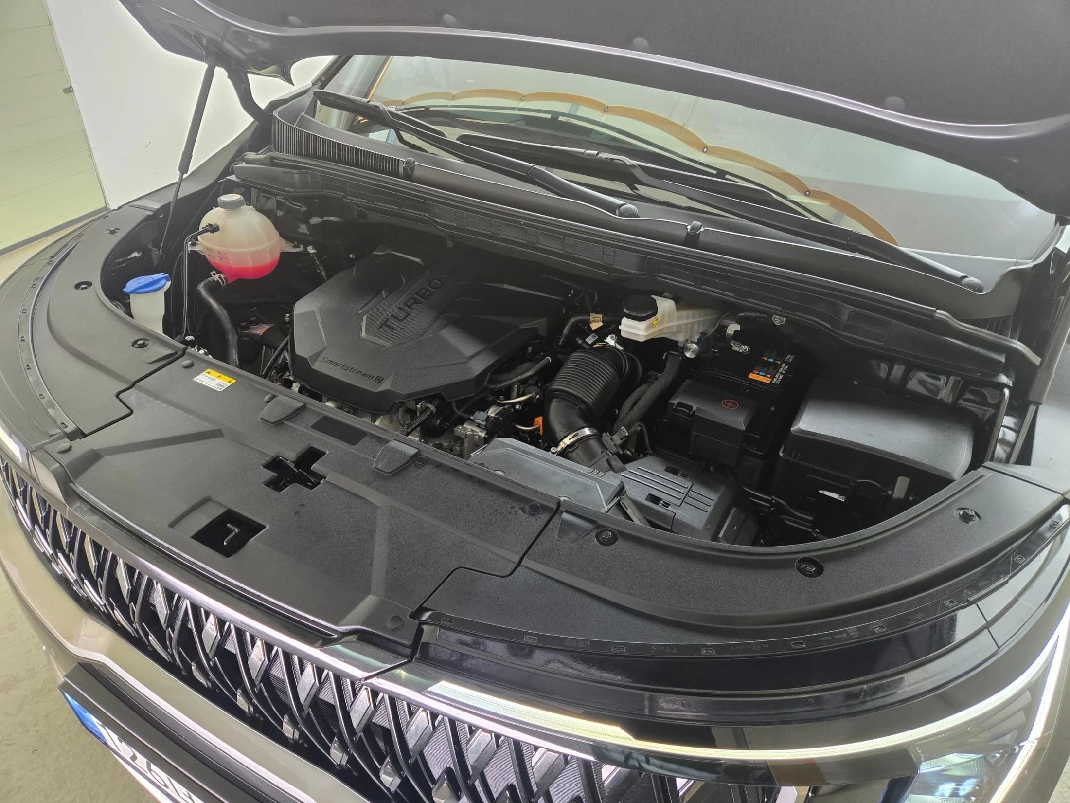 Kia Carnival 9-Seater Noblesse, 2024 г. 35066 км. — фото 6