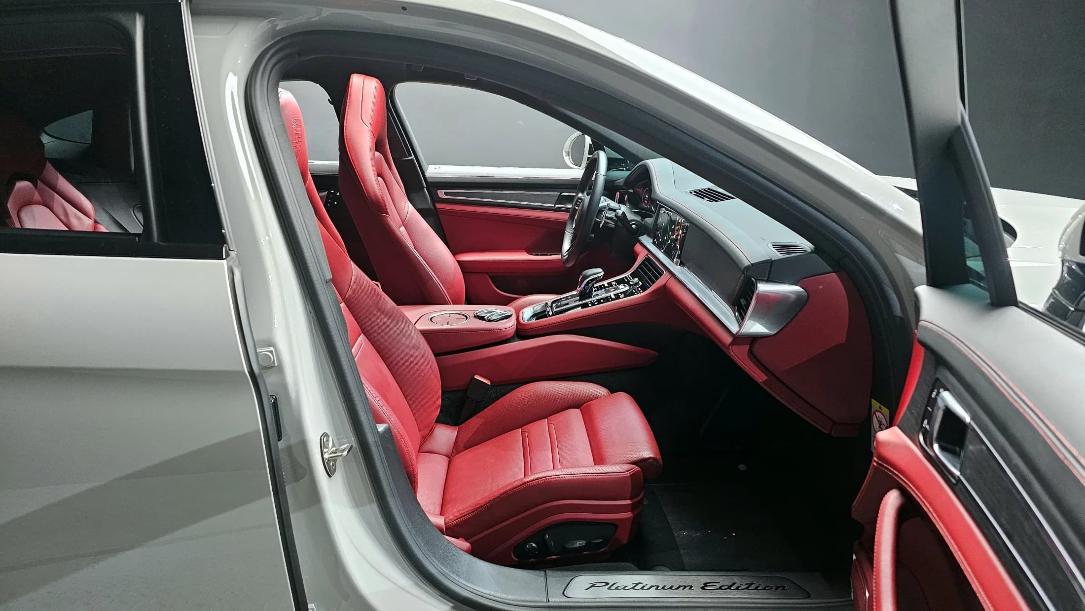 Porsche PANAMERA 2.9 AWD Platinum Edition, 2022 г. 21106 км. — фото 11