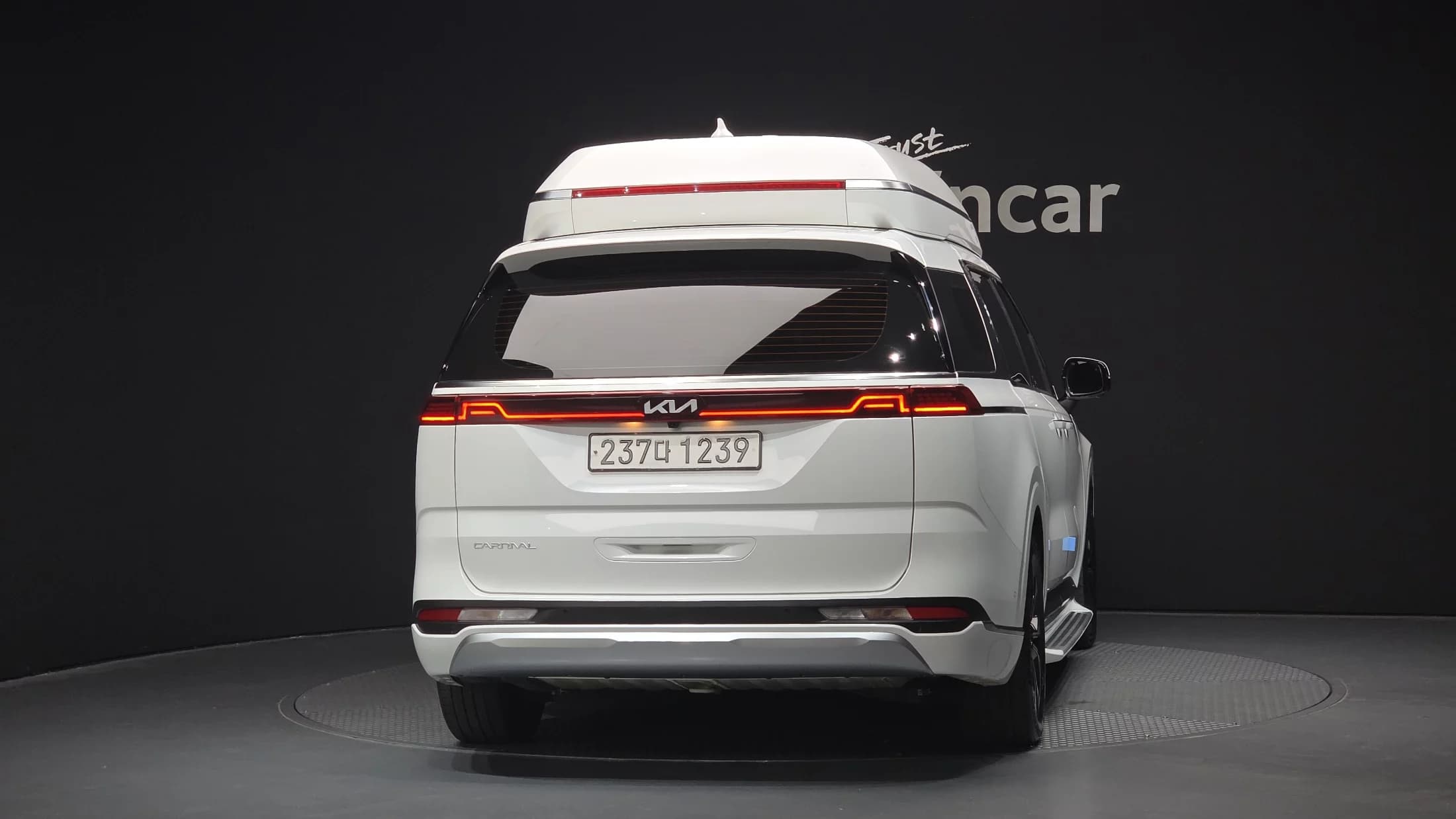 Kia Carnival Gasoline 9-Seater Hi-Limousine Signature, 2022 г. 45635 км. — фото 4