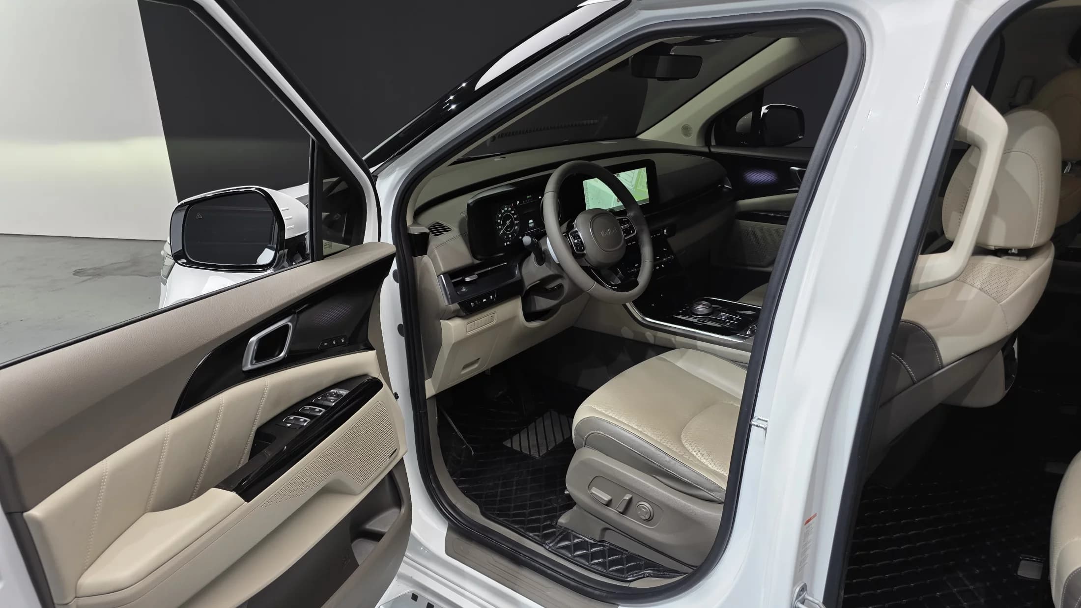 Kia Carnival Gasoline 9-Seater Hi-Limousine Signature, 2022 г. 45635 км. — фото 10