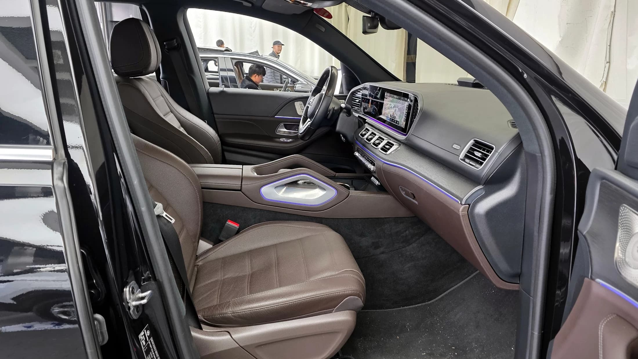 Mercedes-Benz GLS-Class GLS400d 4MATIC, 2023 г. 44141 км. — фото 11