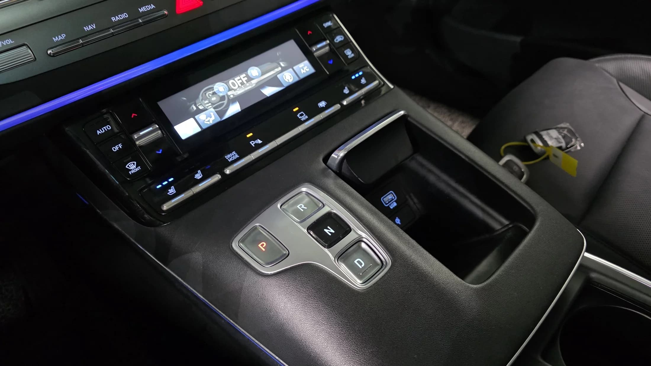 Hyundai Grandeur 3.0 LPi Exclusive, 2022 г. 30967 км. — фото 9