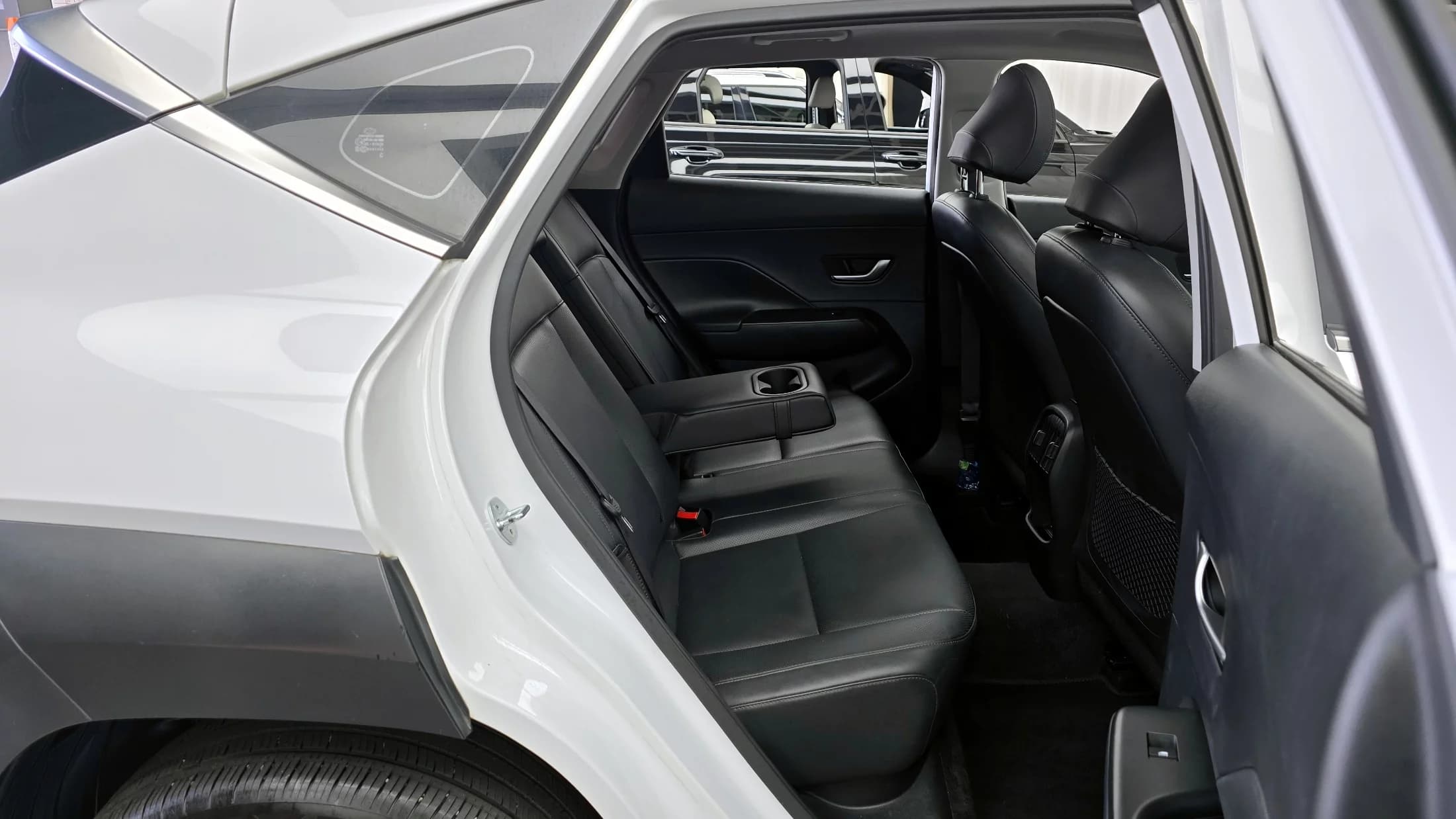 Hyundai Kona Gasoline 1.6 Turbo 2WD Premium, 2023 г. 63705 км. — фото 12