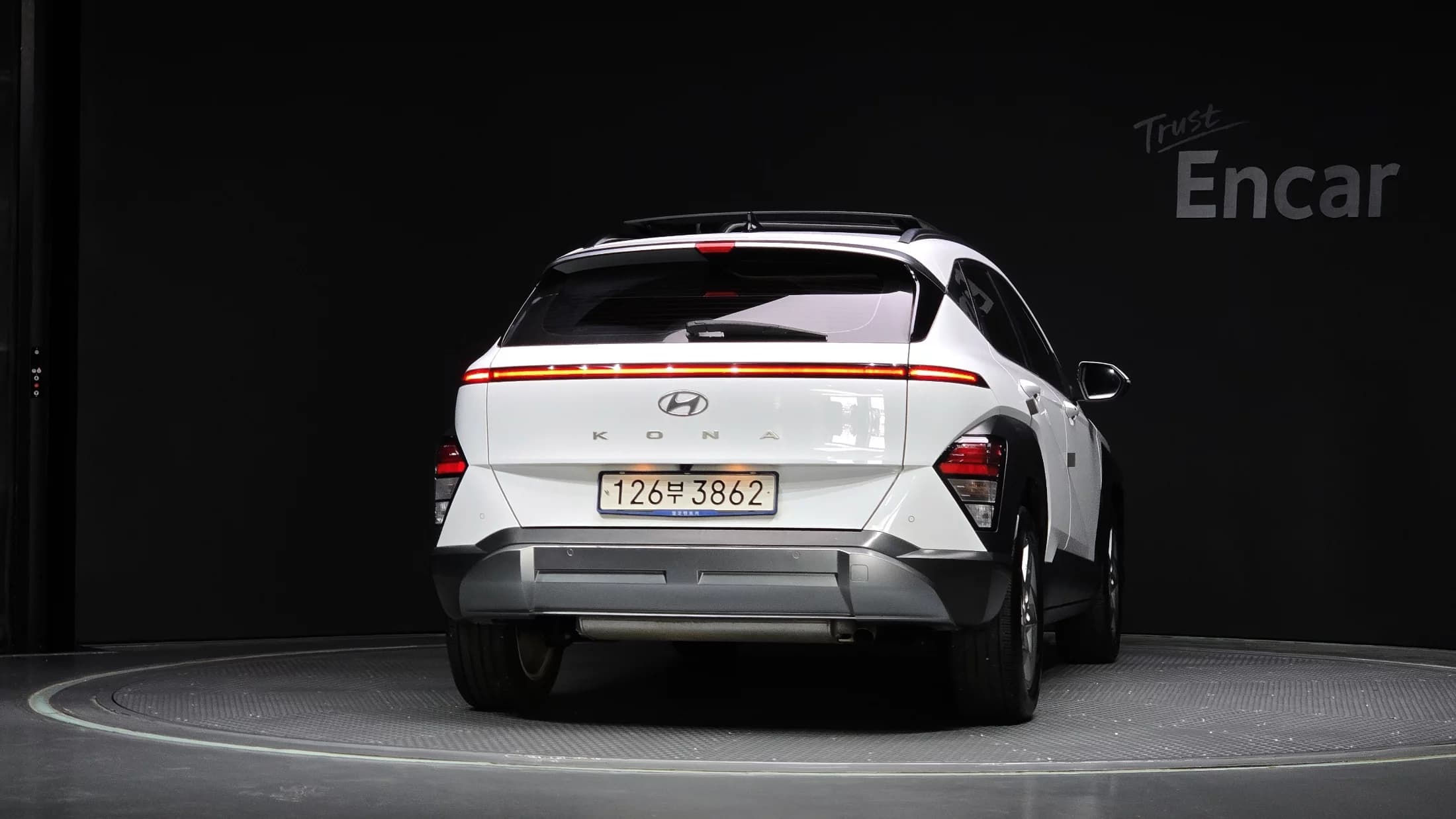 Hyundai Kona Gasoline 1.6 Turbo 2WD Premium, 2023 г. 63705 км. — фото 4