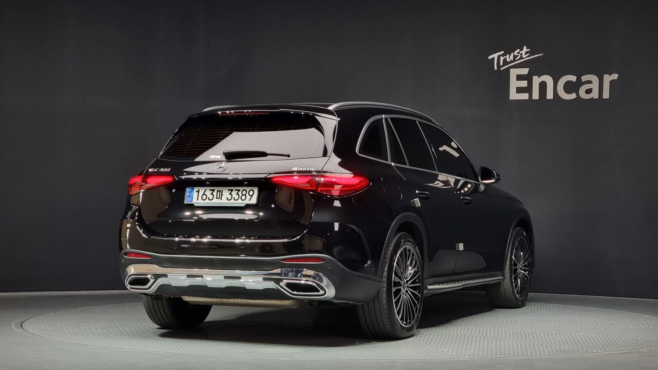 Mercedes-Benz GLC-Class GLC300 4MATIC AMG Line, 2023 г. 43053 км. — фото 2