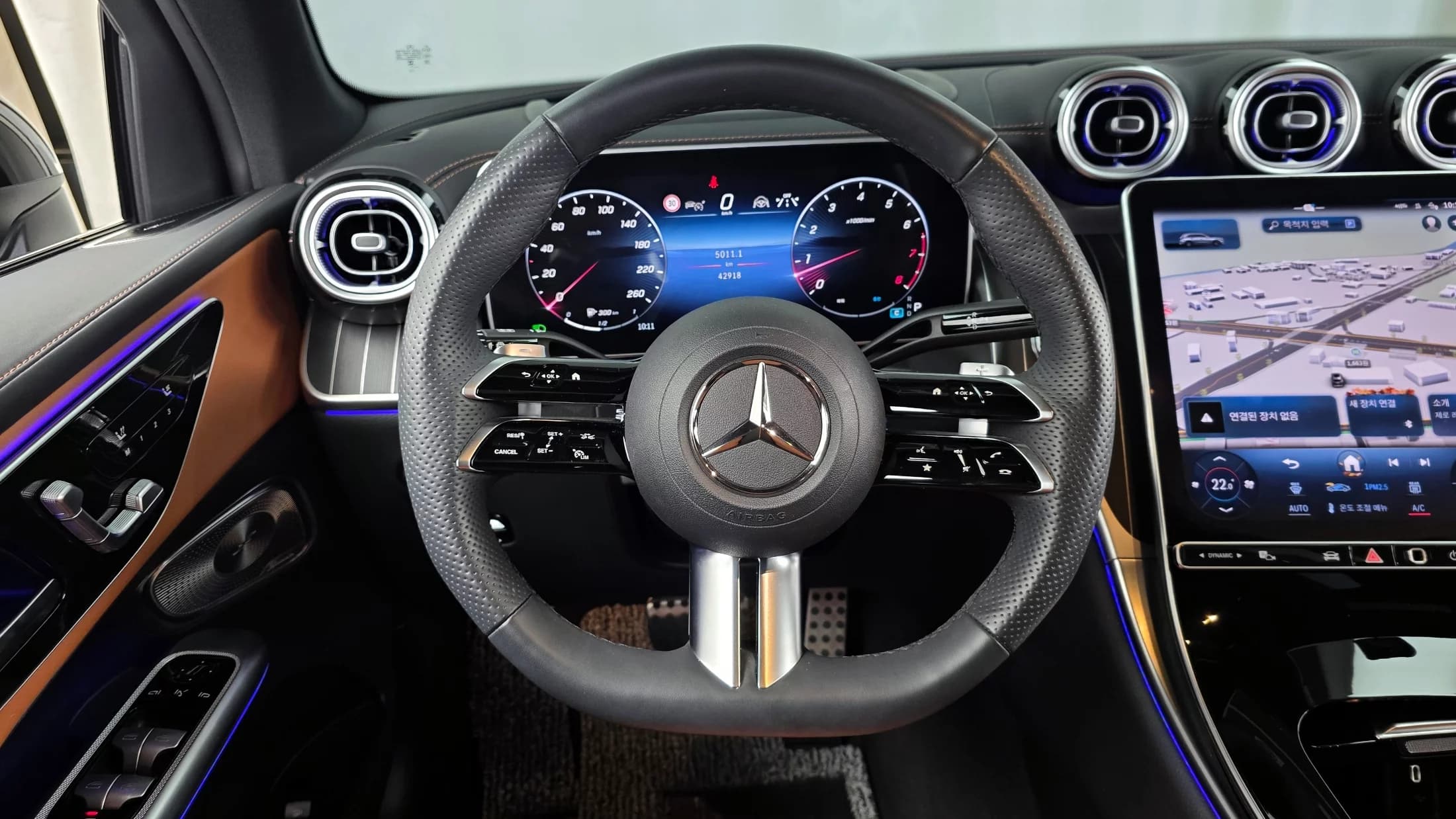 Mercedes-Benz GLC-Class GLC300 4MATIC AMG Line, 2023 г. 43053 км. — фото 13