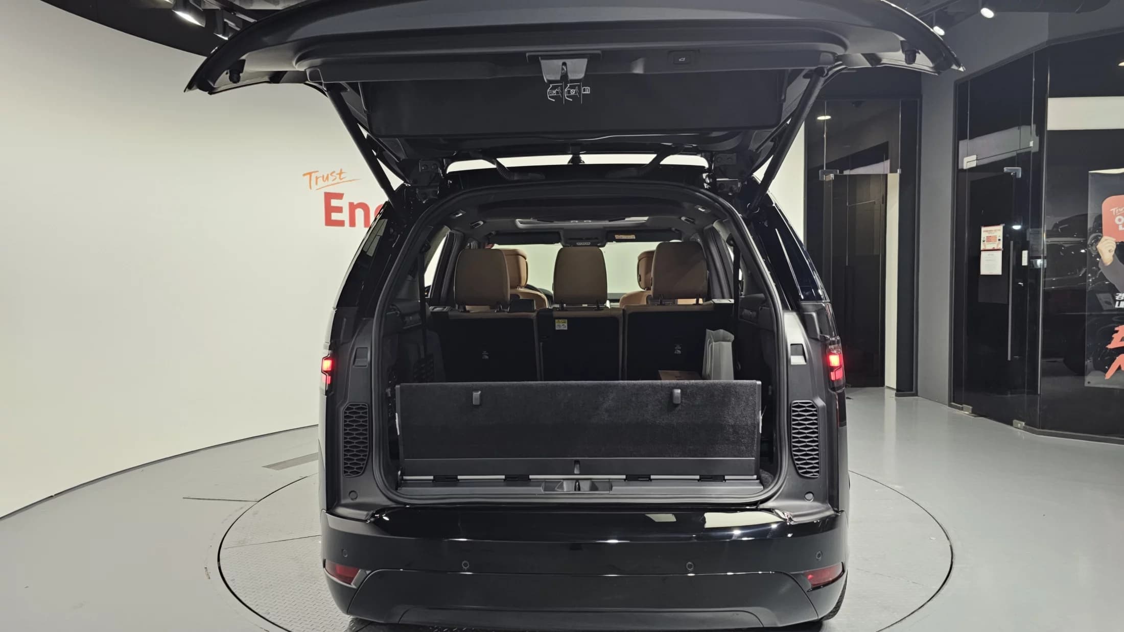 Land Rover DISCOVERY D350 Dynamic HSE, 2025 г. 4291 км. — фото 20
