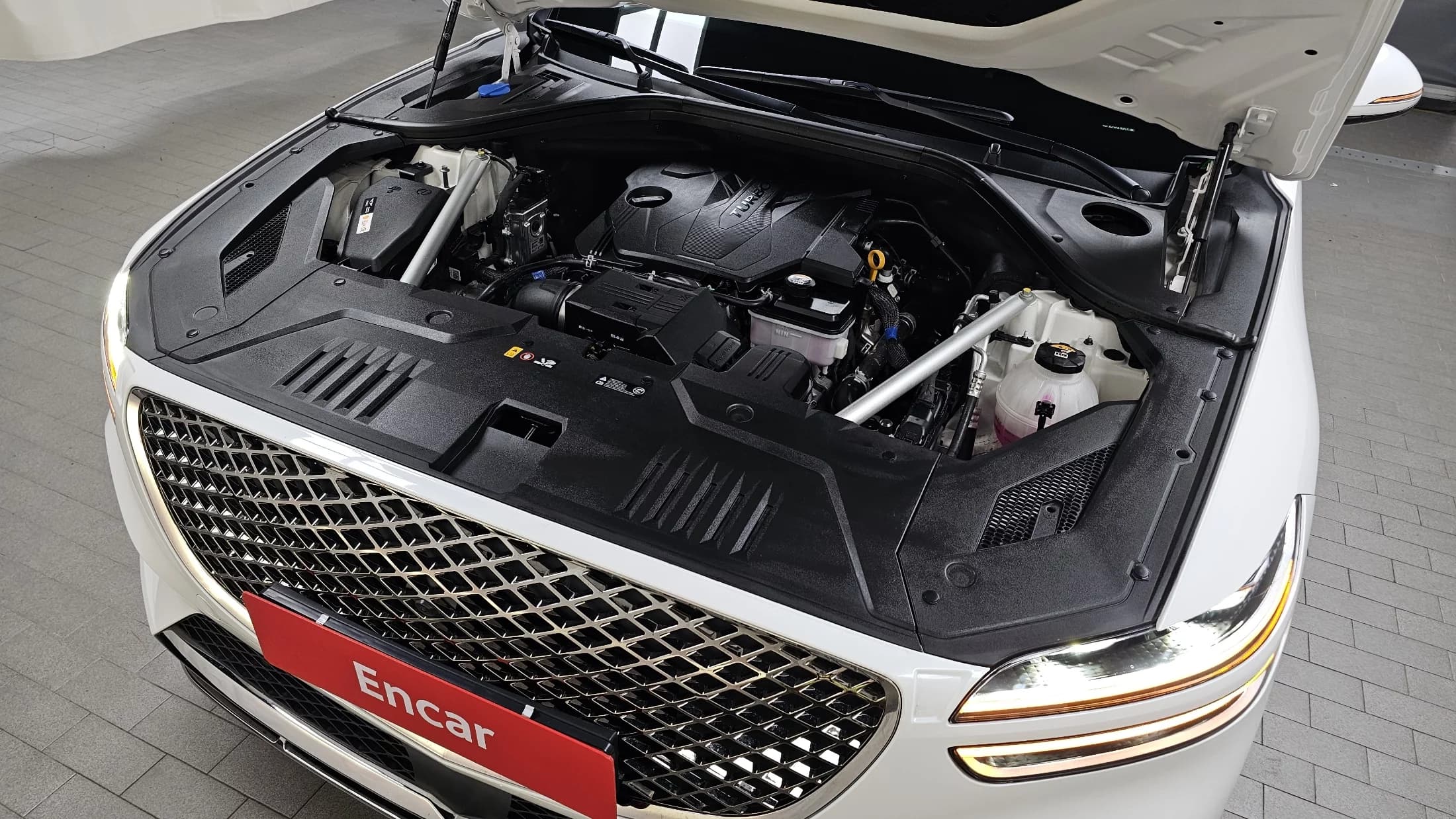 Genesis GV70 2.5T Gasoline AWD, 2023 г. 33935 км. — фото 6