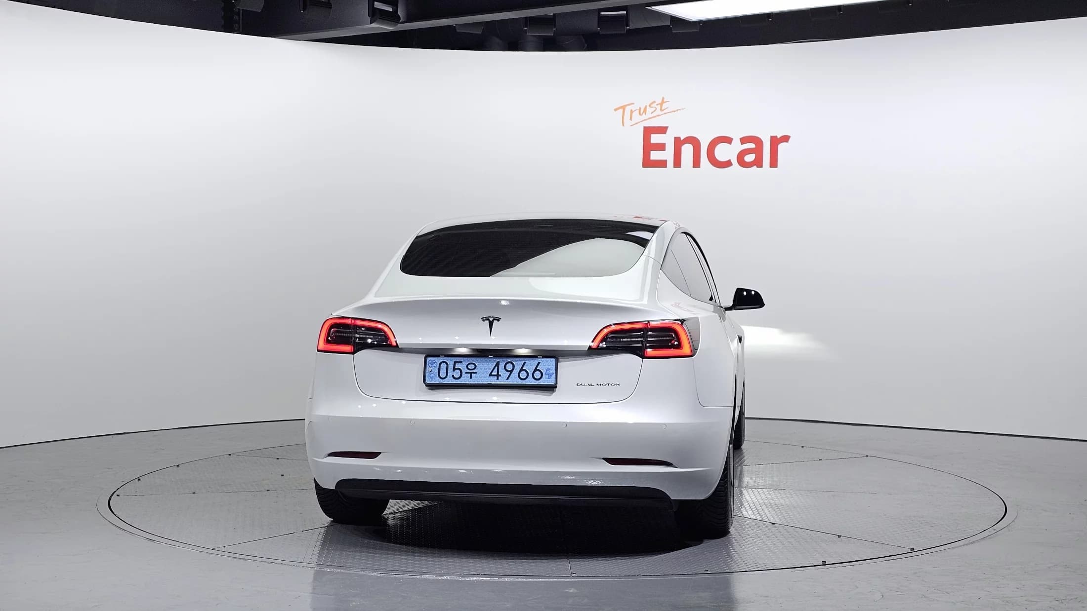 Tesla MODEL 3 Long Range, электромобиль, 2021 г. 168602 км. — фото 4
