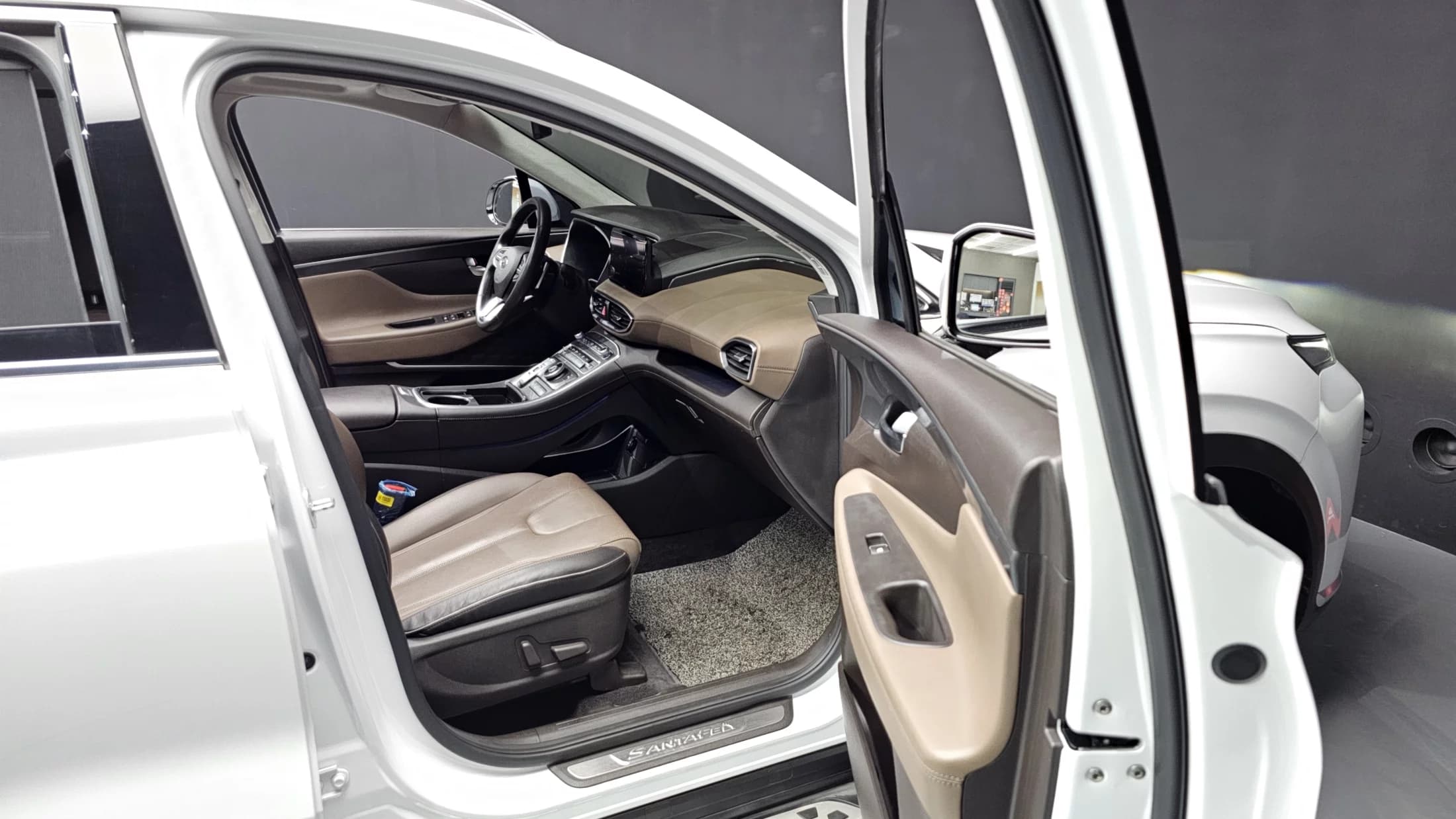 Hyundai Santa Fe HEV 1.6 2WD Prestige, гибрид, 2021 г. 72969 км. — фото 11