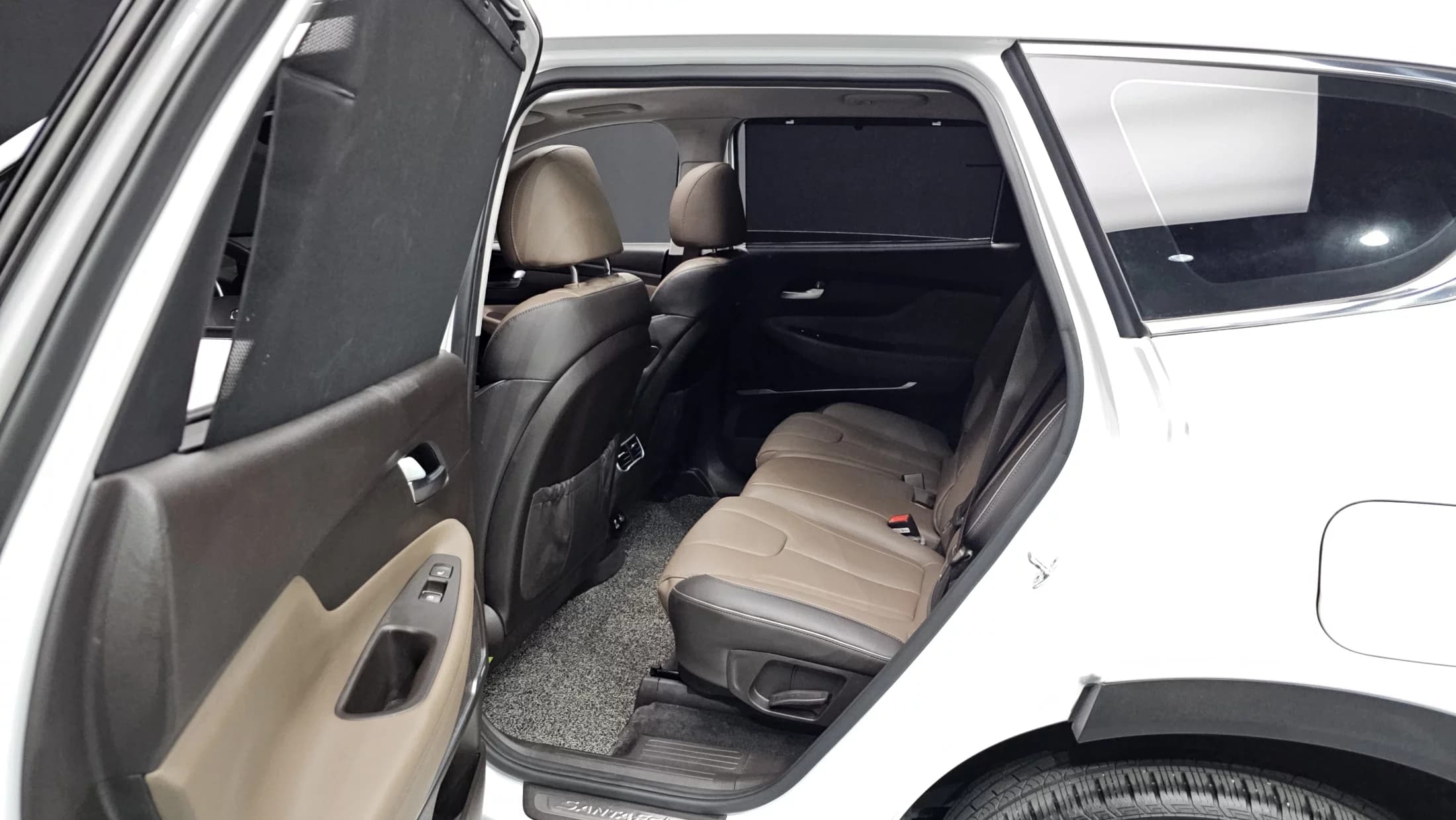 Hyundai Santa Fe HEV 1.6 2WD Prestige, гибрид, 2021 г. 72969 км. — фото 12