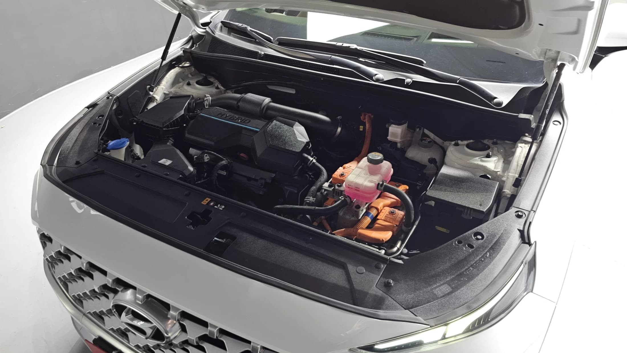 Hyundai Santa Fe HEV 1.6 2WD Prestige, гибрид, 2021 г. 72969 км. — фото 6