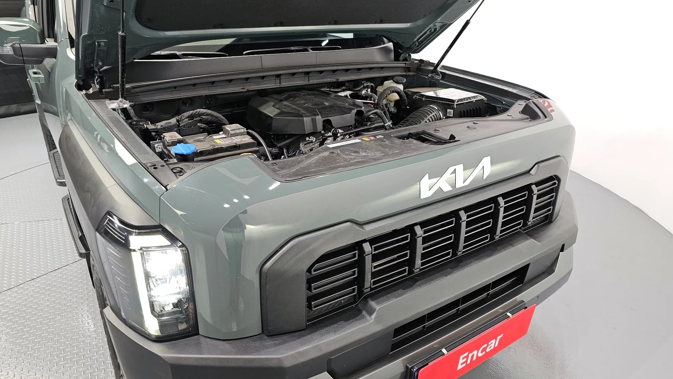 Kia Tasman 2.5T Gasoline 4WD Adventure, 2025 г. 12496 км. — фото 6