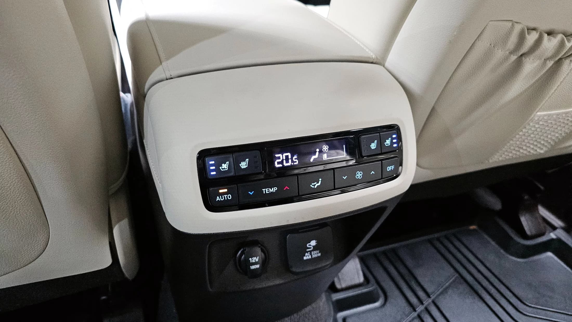 Hyundai Palisade Gasoline 3.8 4WD Calligraphy, 2021 г. 37700 км. — фото 19