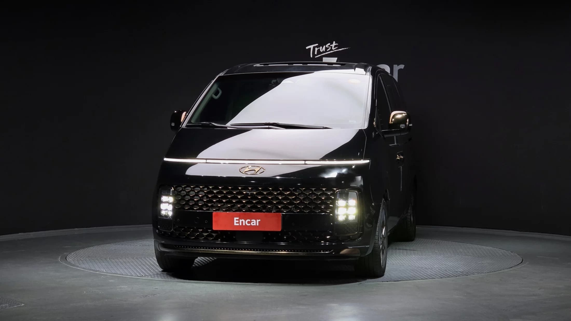 Hyundai Staria 4WD Lounge 9-Seater Inspiration, 2021 г. 94593 км. — фото 3