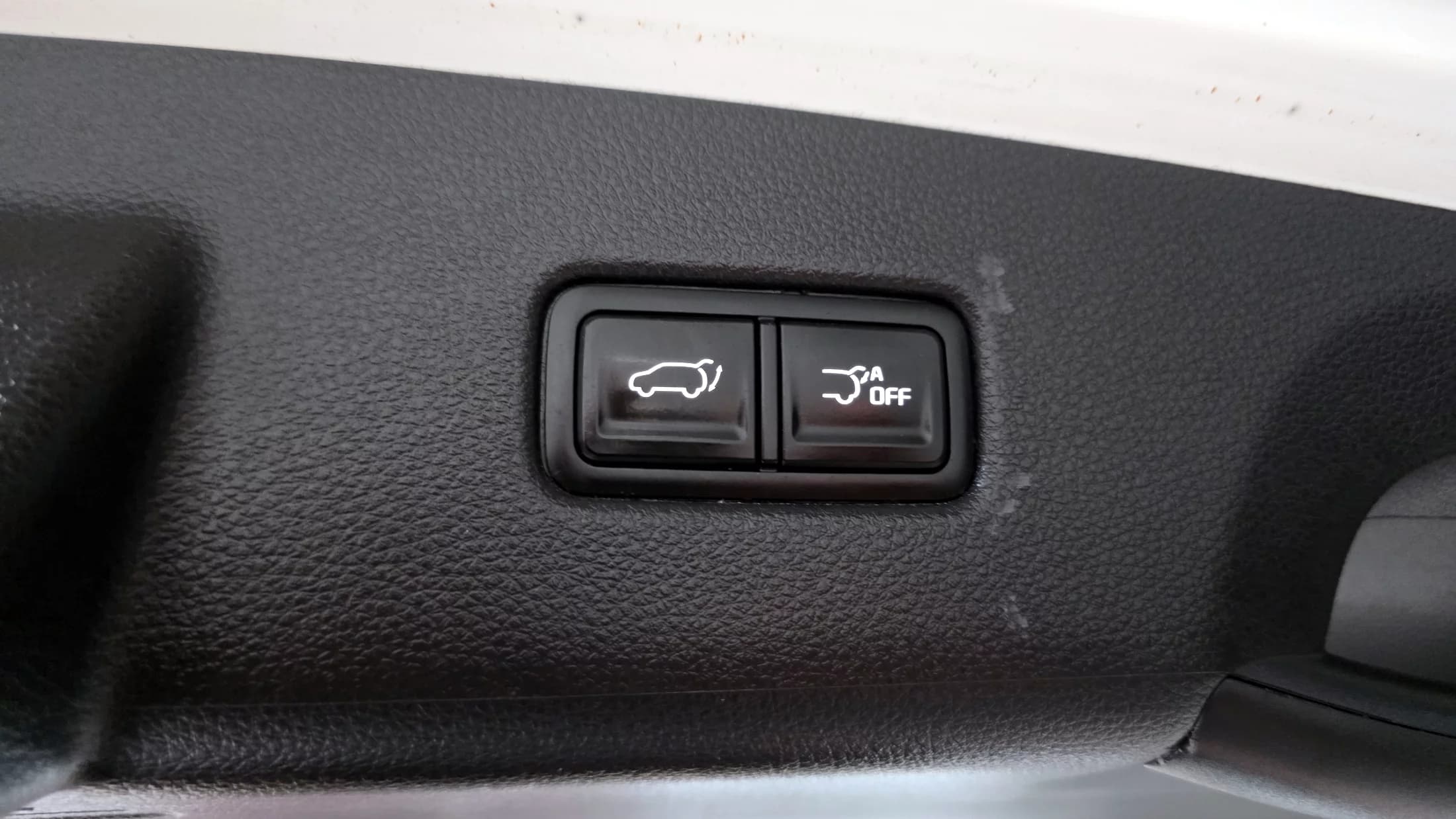 Kia Carnival Gasoline 9-Seater Signature, 2023 г. 43435 км. — фото 20